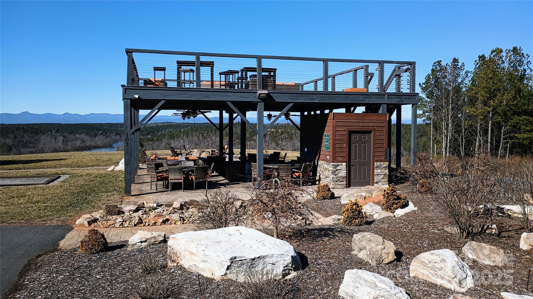 158 Table Rock Trace Property Photo 3