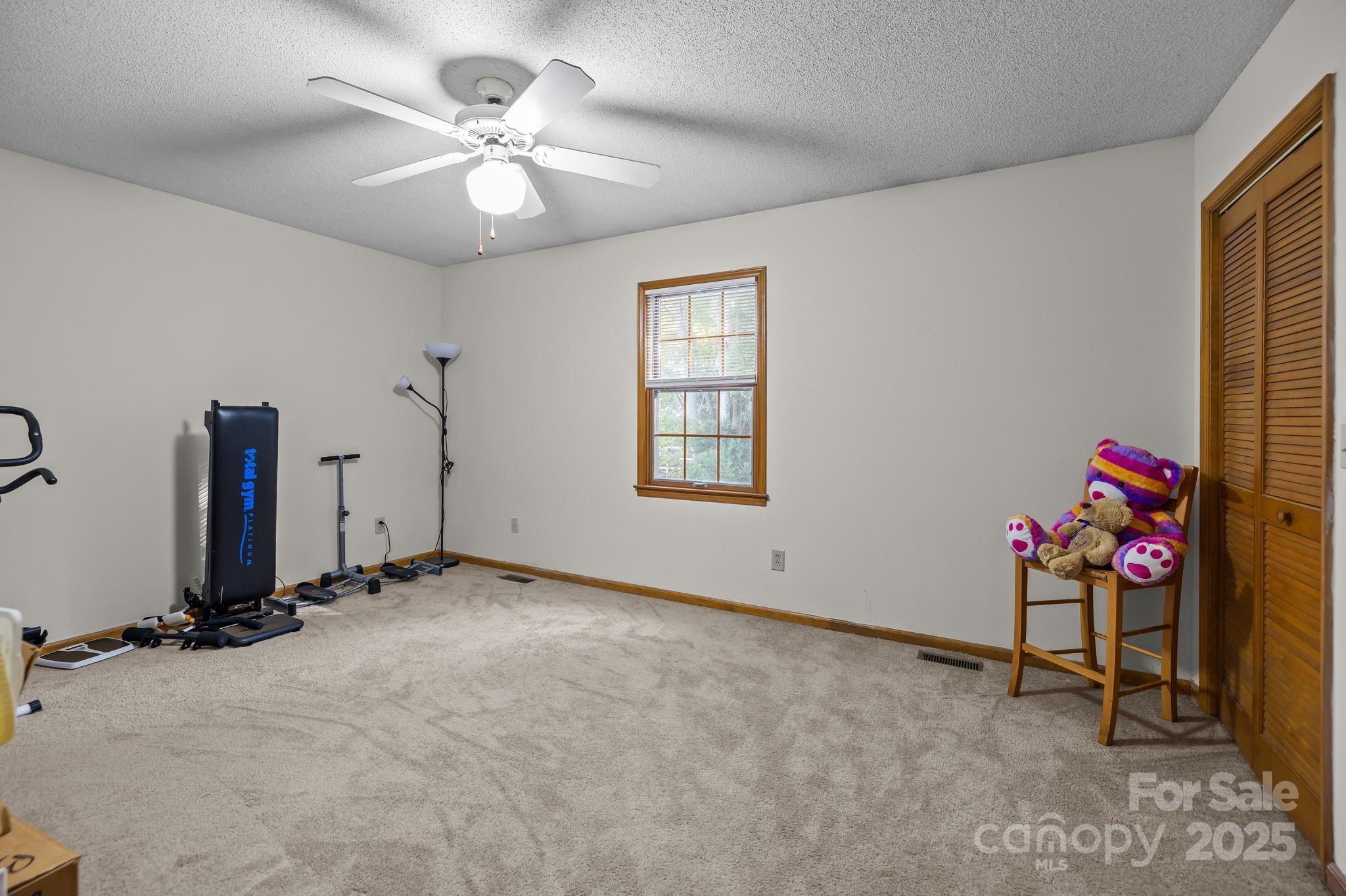 180 Glenwood Drive Property Photo 19