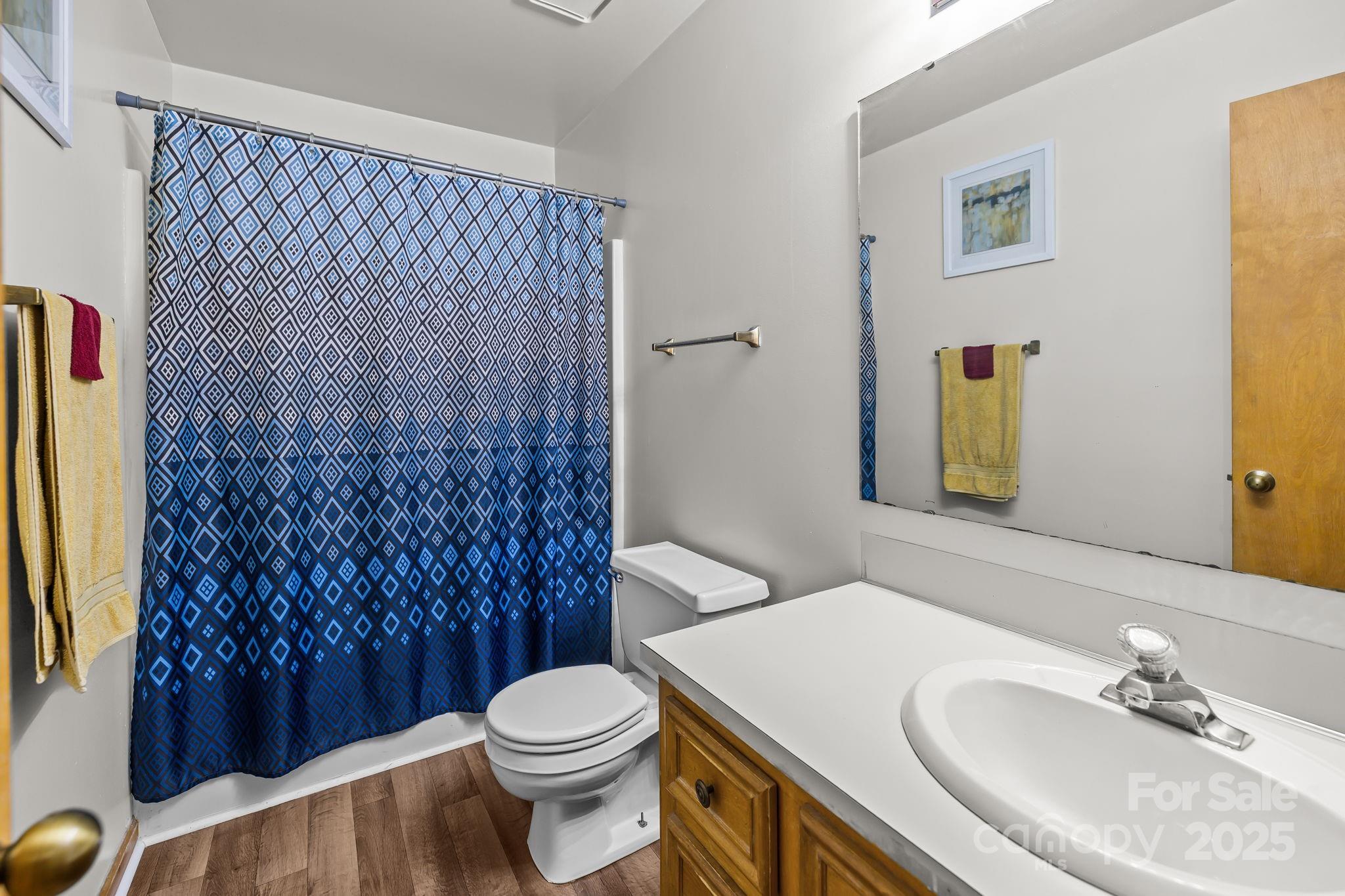 180 Glenwood Drive Property Photo 23