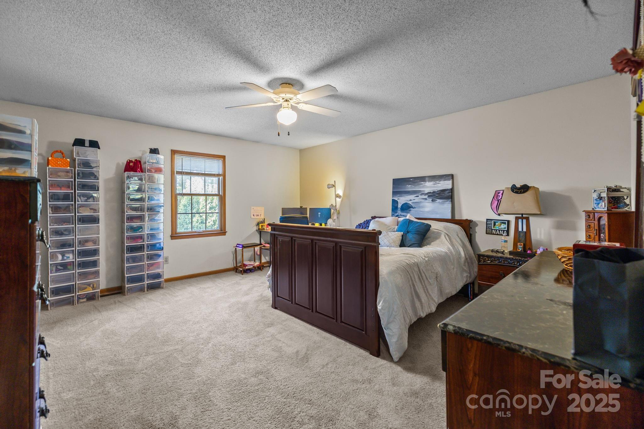 180 Glenwood Drive Property Photo 24