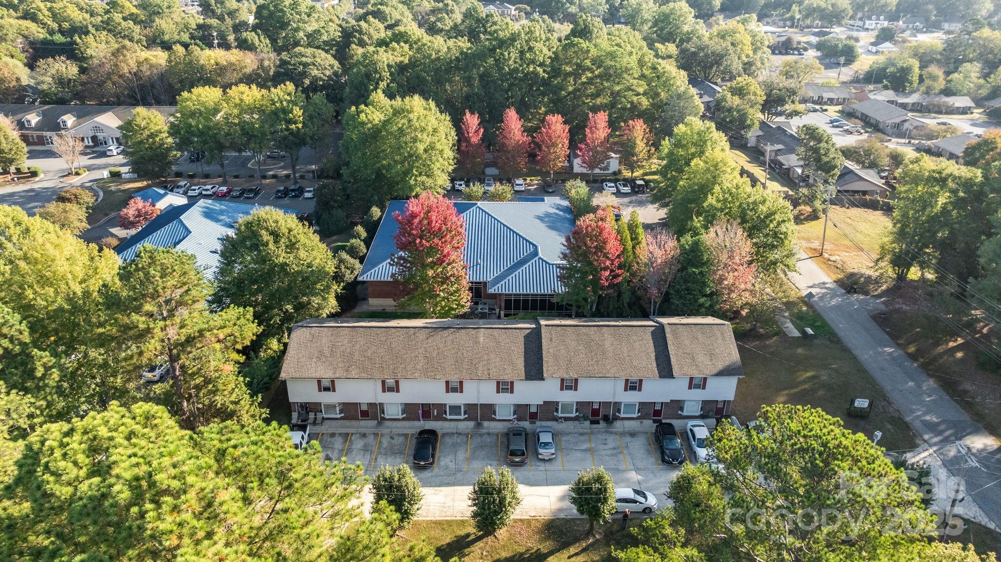 180 Glenwood Drive Property Photo 31