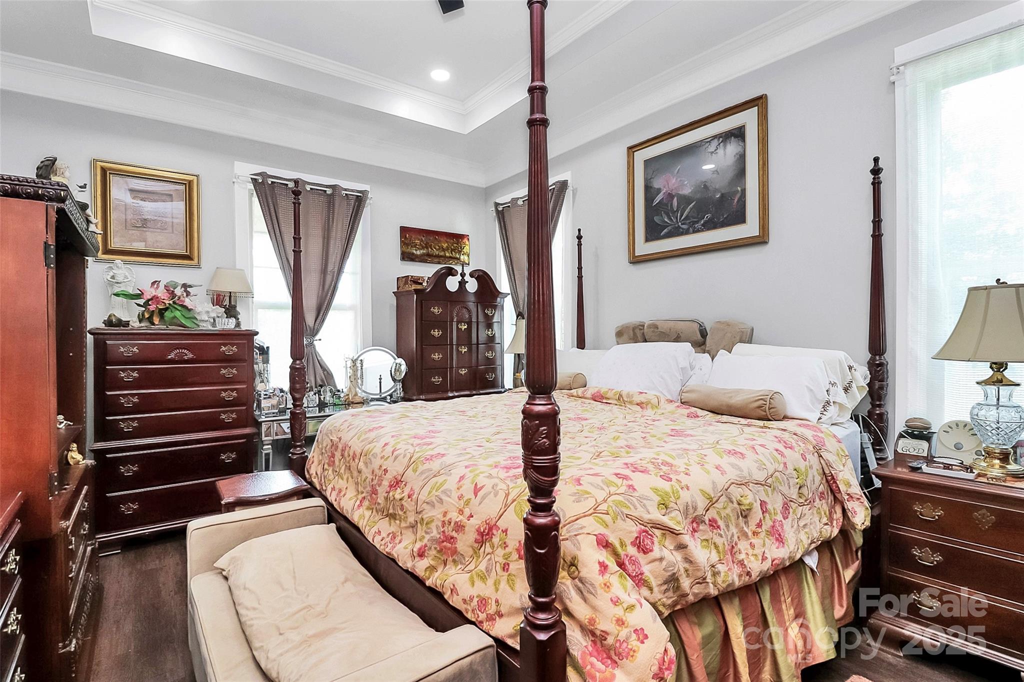 911 Earl Street Property Photo 24