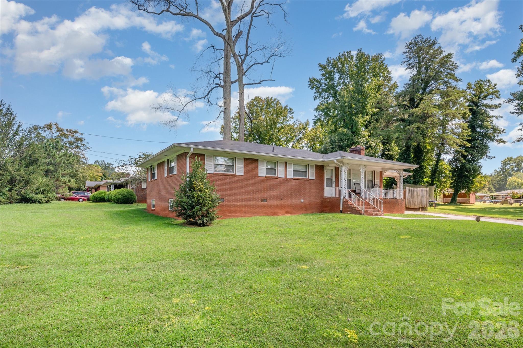 2885 Wright Avenue Property Photo 2
