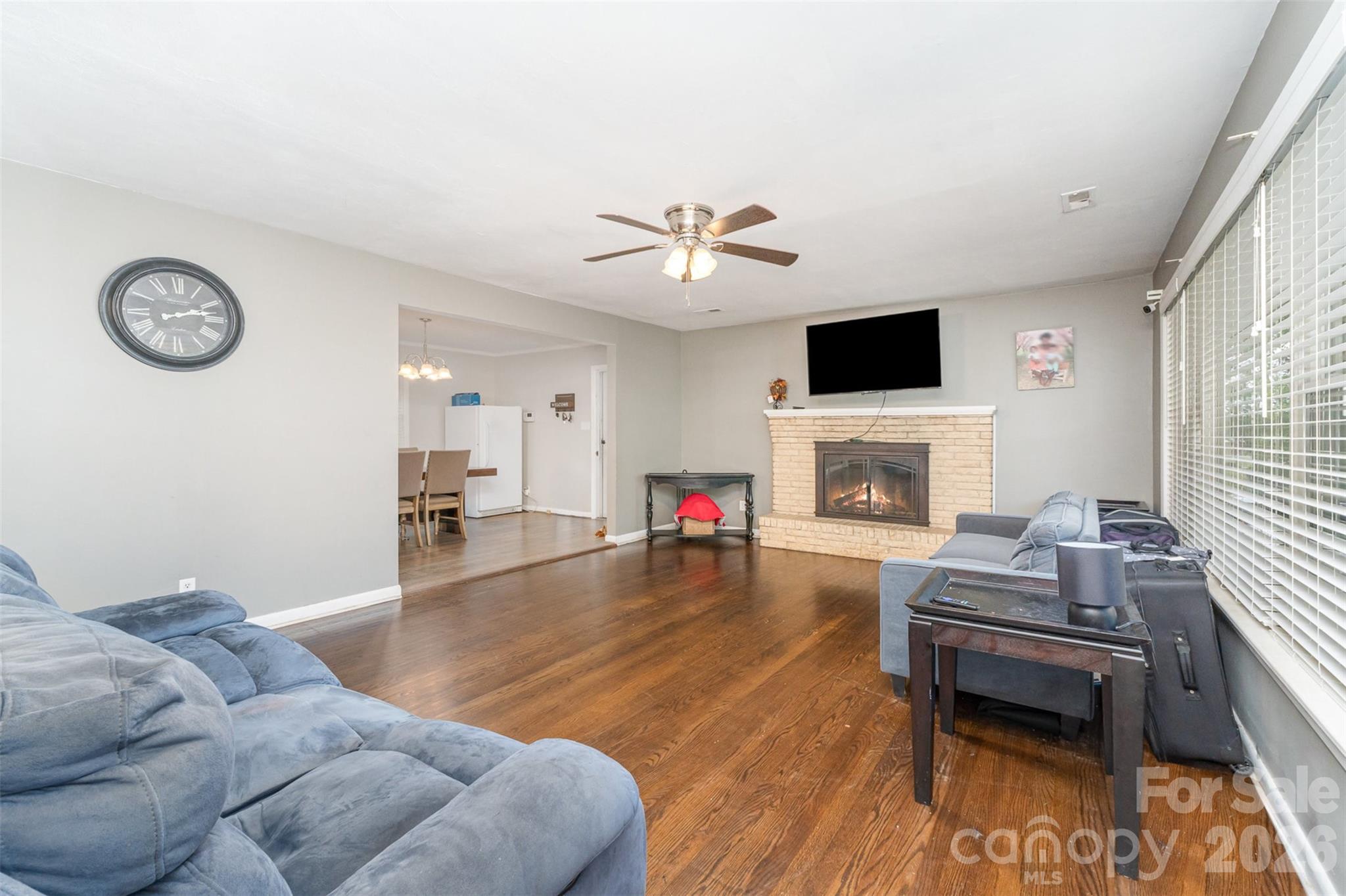 2885 Wright Avenue Property Photo 6
