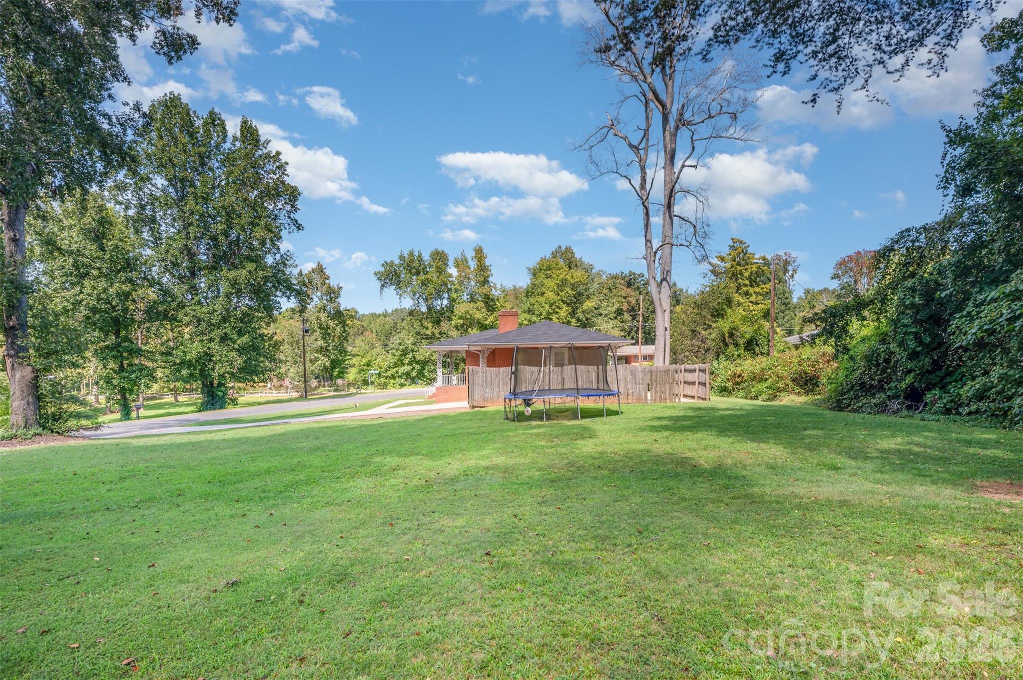 2885 Wright Avenue Property Photo 17
