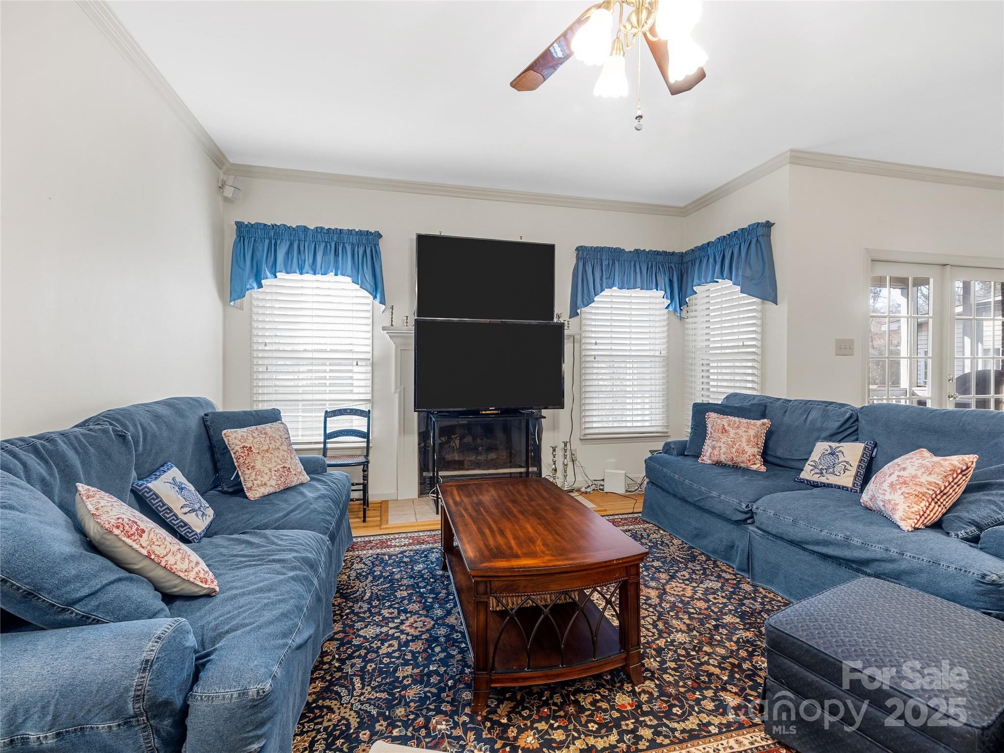 1981 Hamptonwood Road Property Photo 16