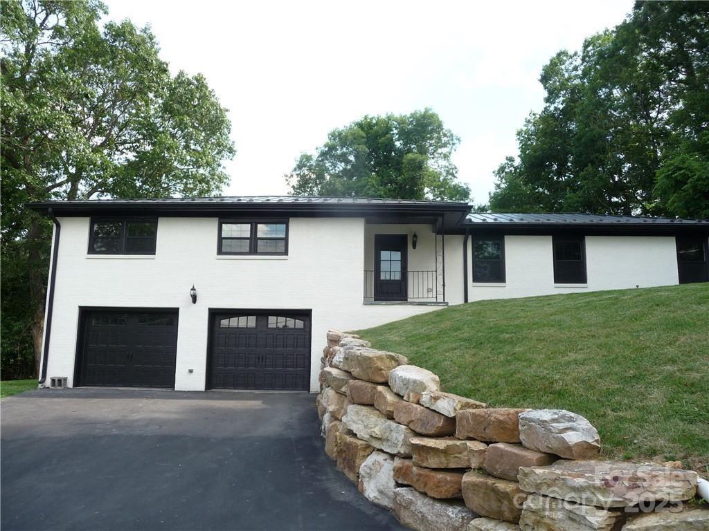 384 New River Heights 12 Property Photo 1