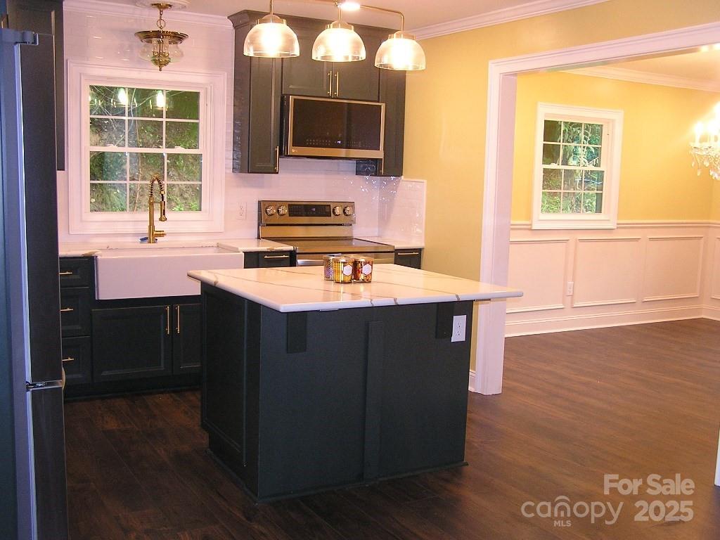 384 New River Heights 12 Property Photo 8