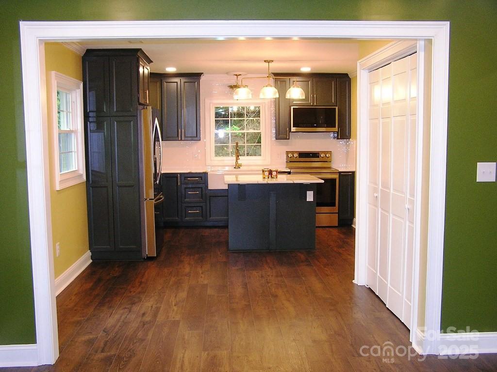 384 New River Heights 12 Property Photo 11