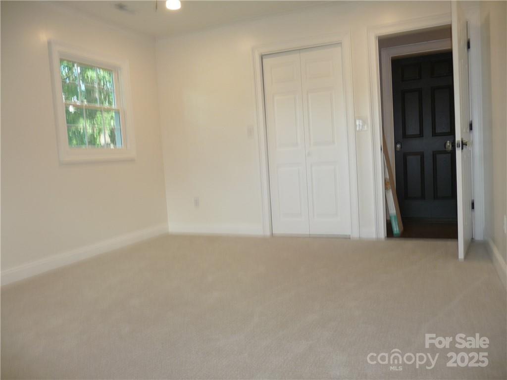 384 New River Heights 12 Property Photo 18