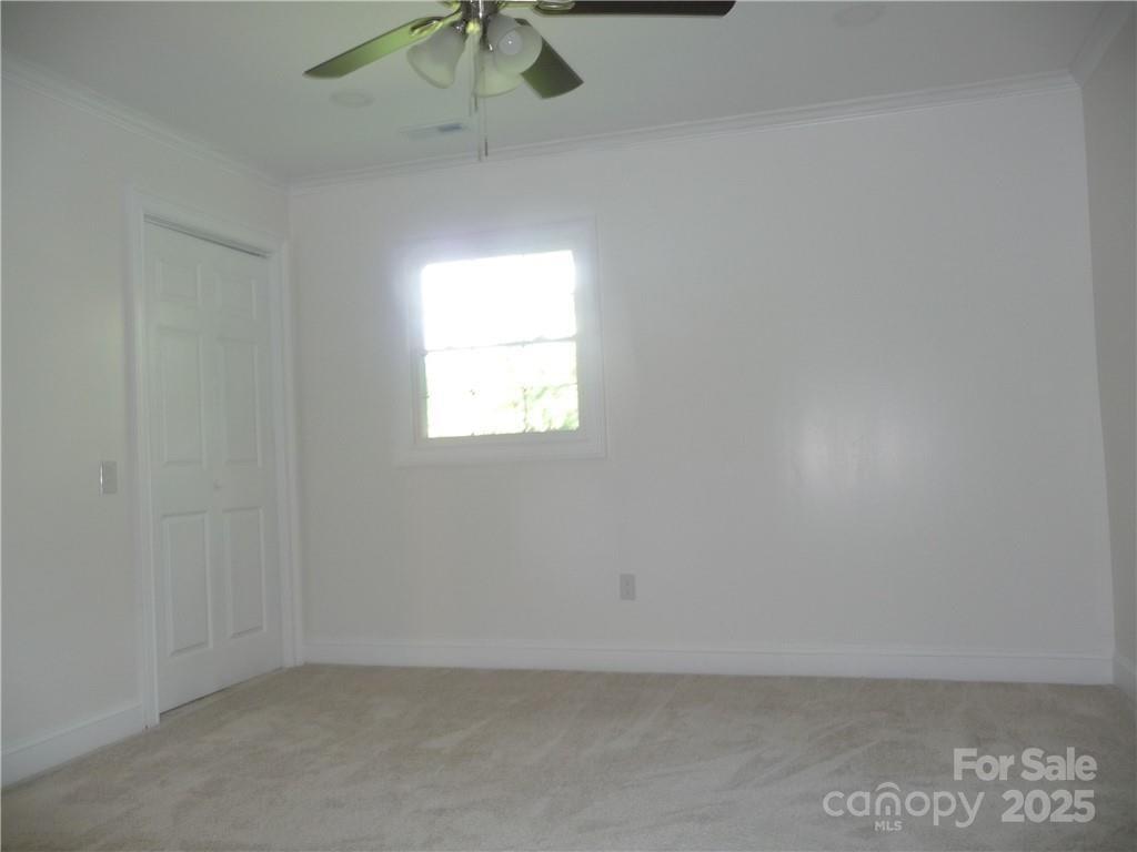 384 New River Heights 12 Property Photo 22