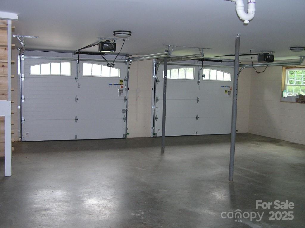 384 New River Heights 12 Property Photo 25