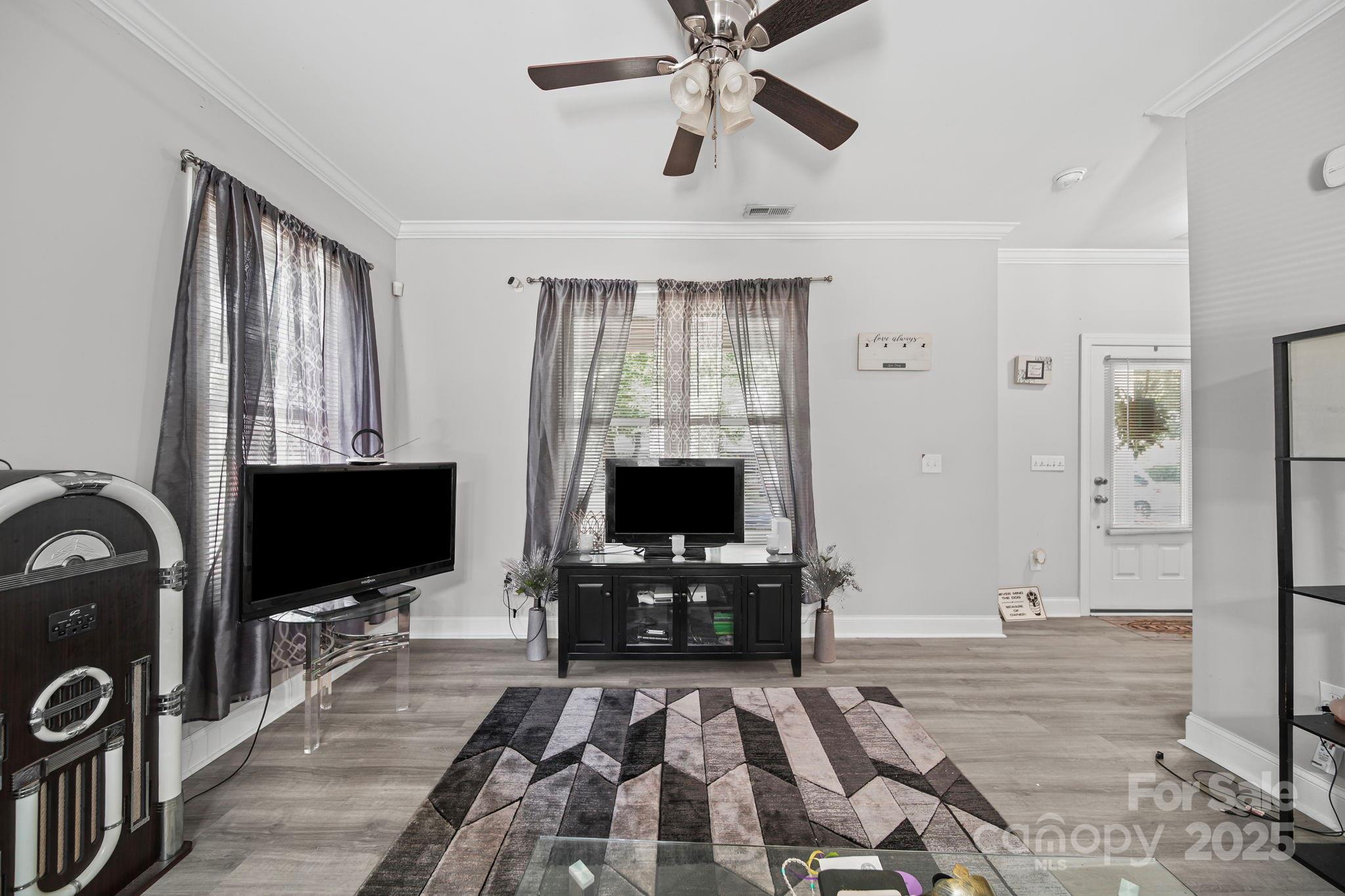 511 S Carolina Avenue Property Photo 8