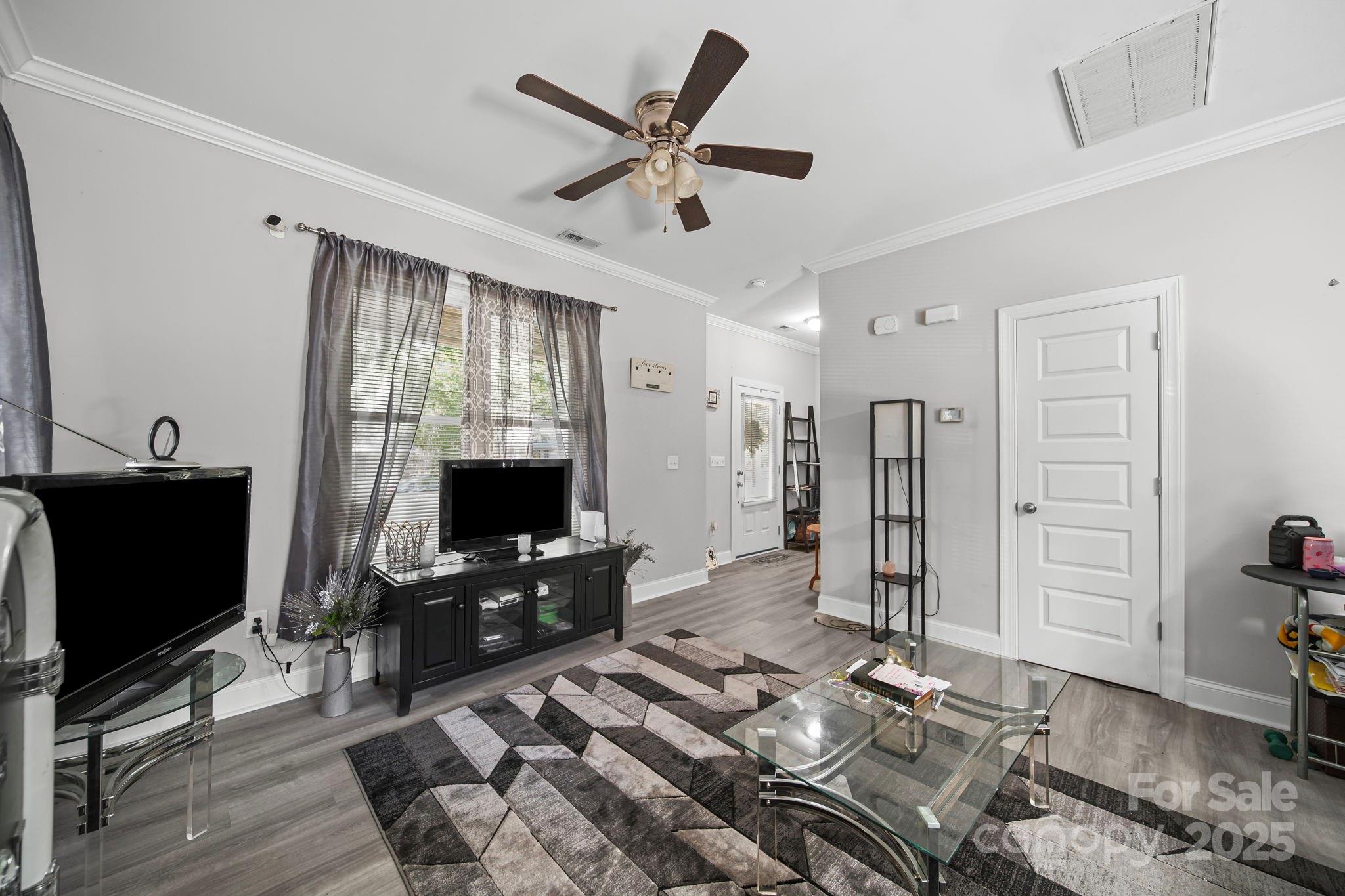 511 S Carolina Avenue Property Photo 10