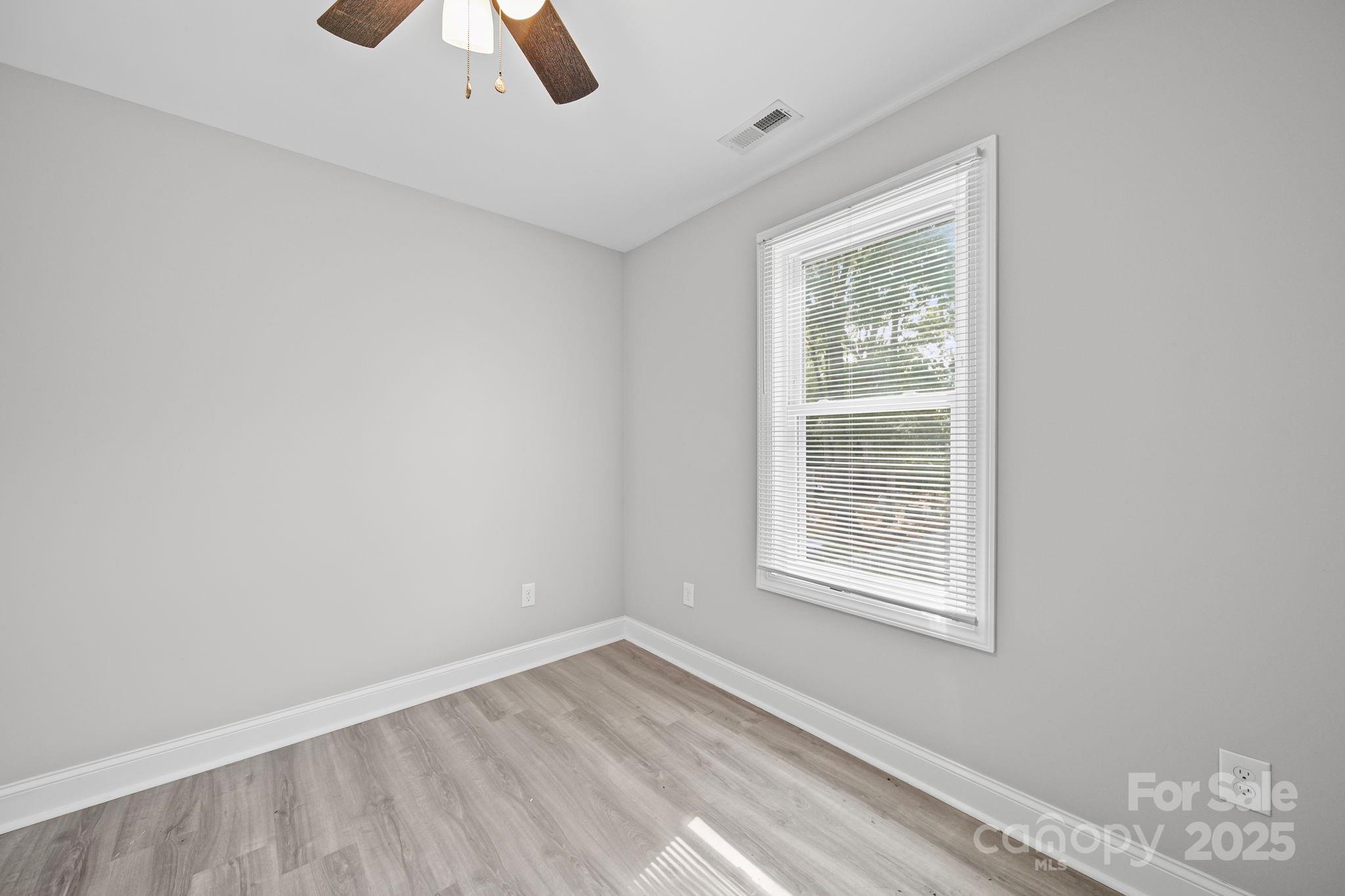 511 S Carolina Avenue Property Photo 28