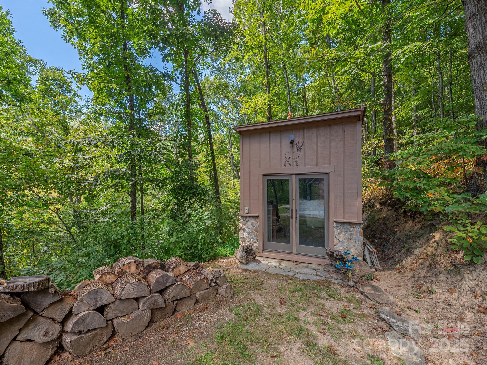 27 Little Roundtop Road Property Photo 27