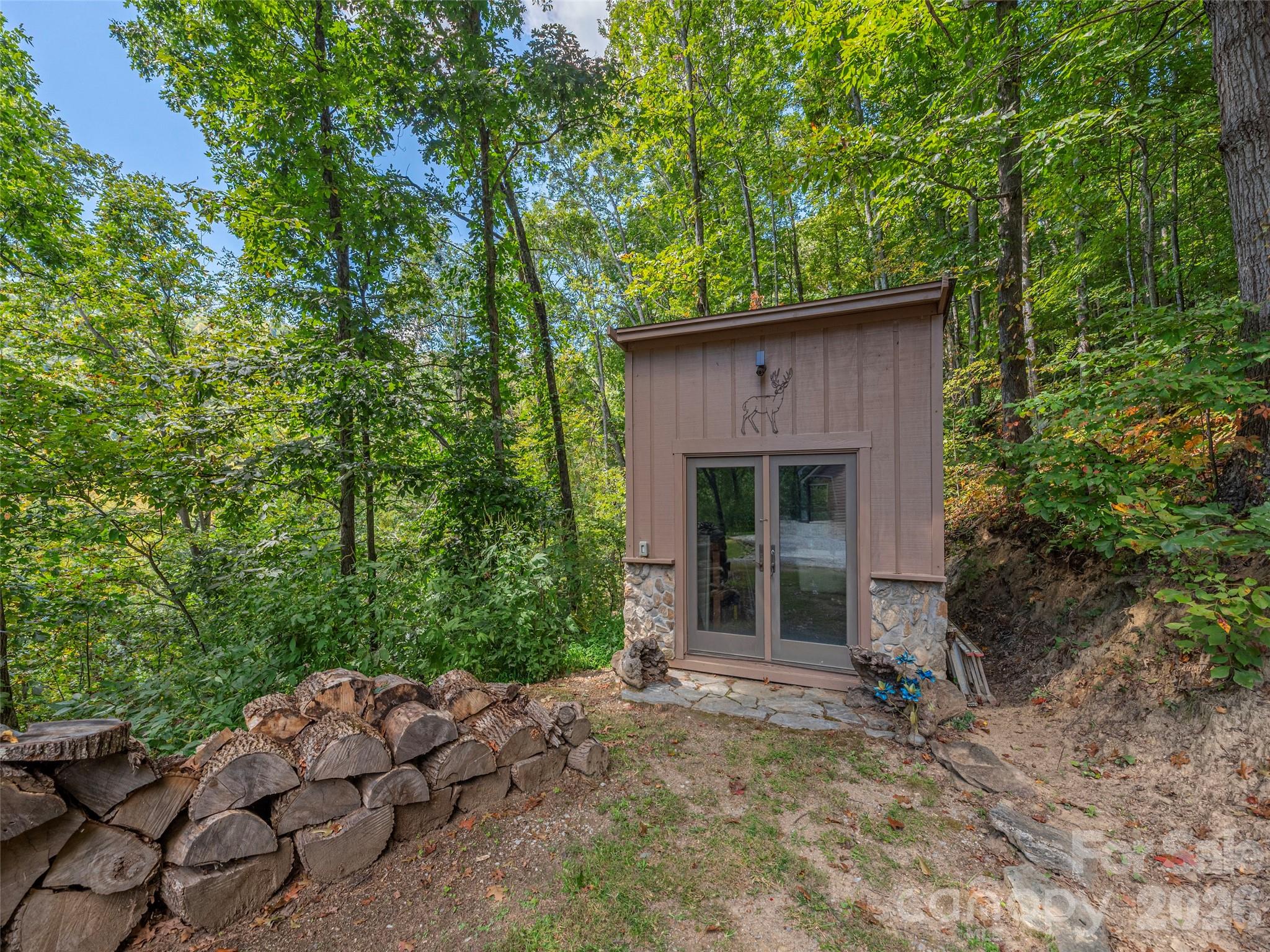 27 Little Roundtop Road Property Photo 27