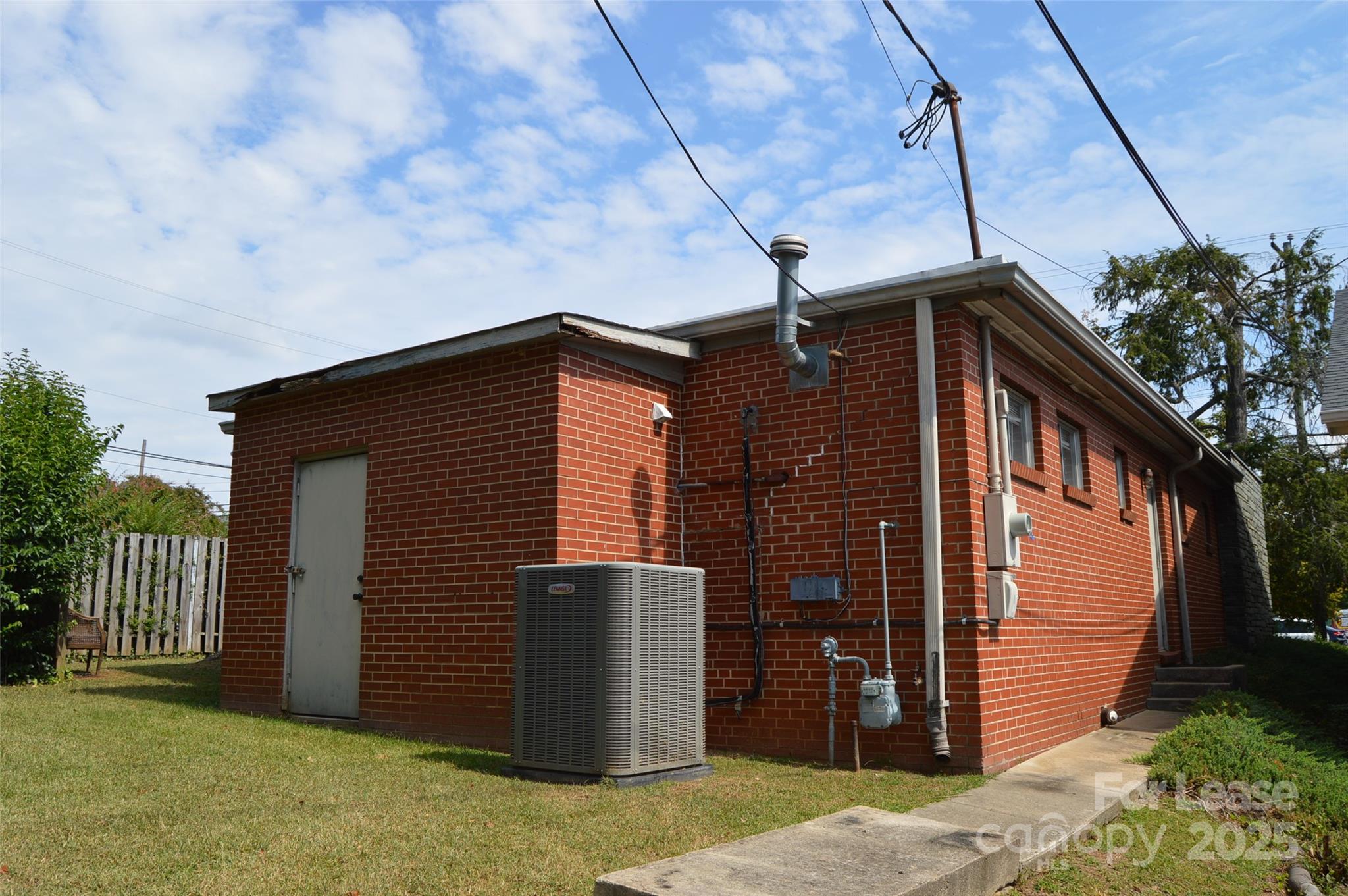 120 S Tradd Street Property Photo 27
