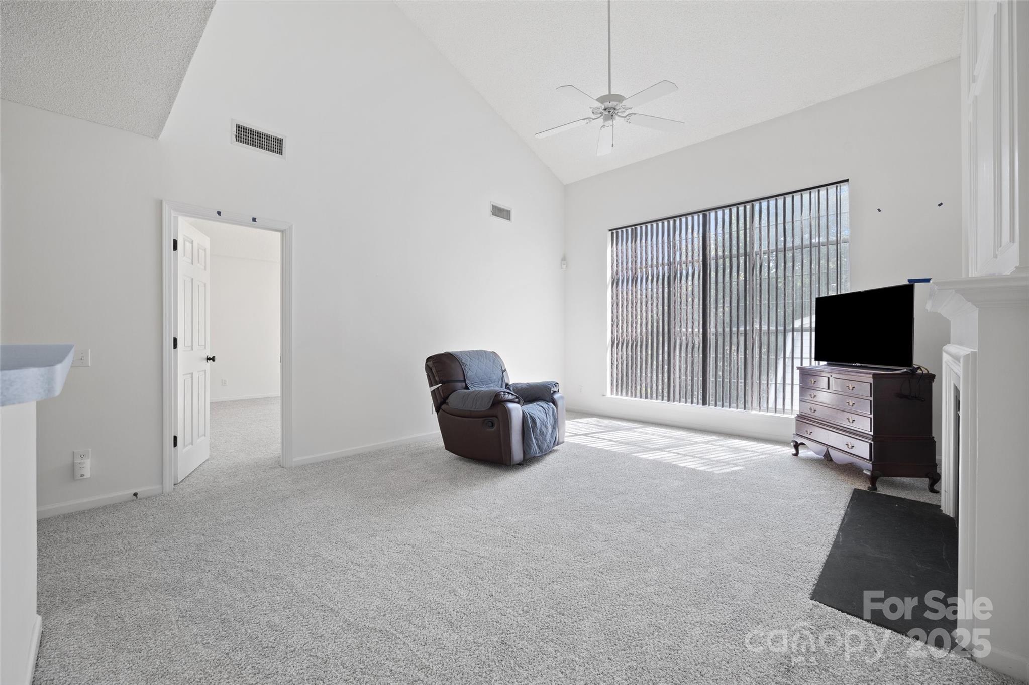105 Lyman Oak Court Property Photo 12