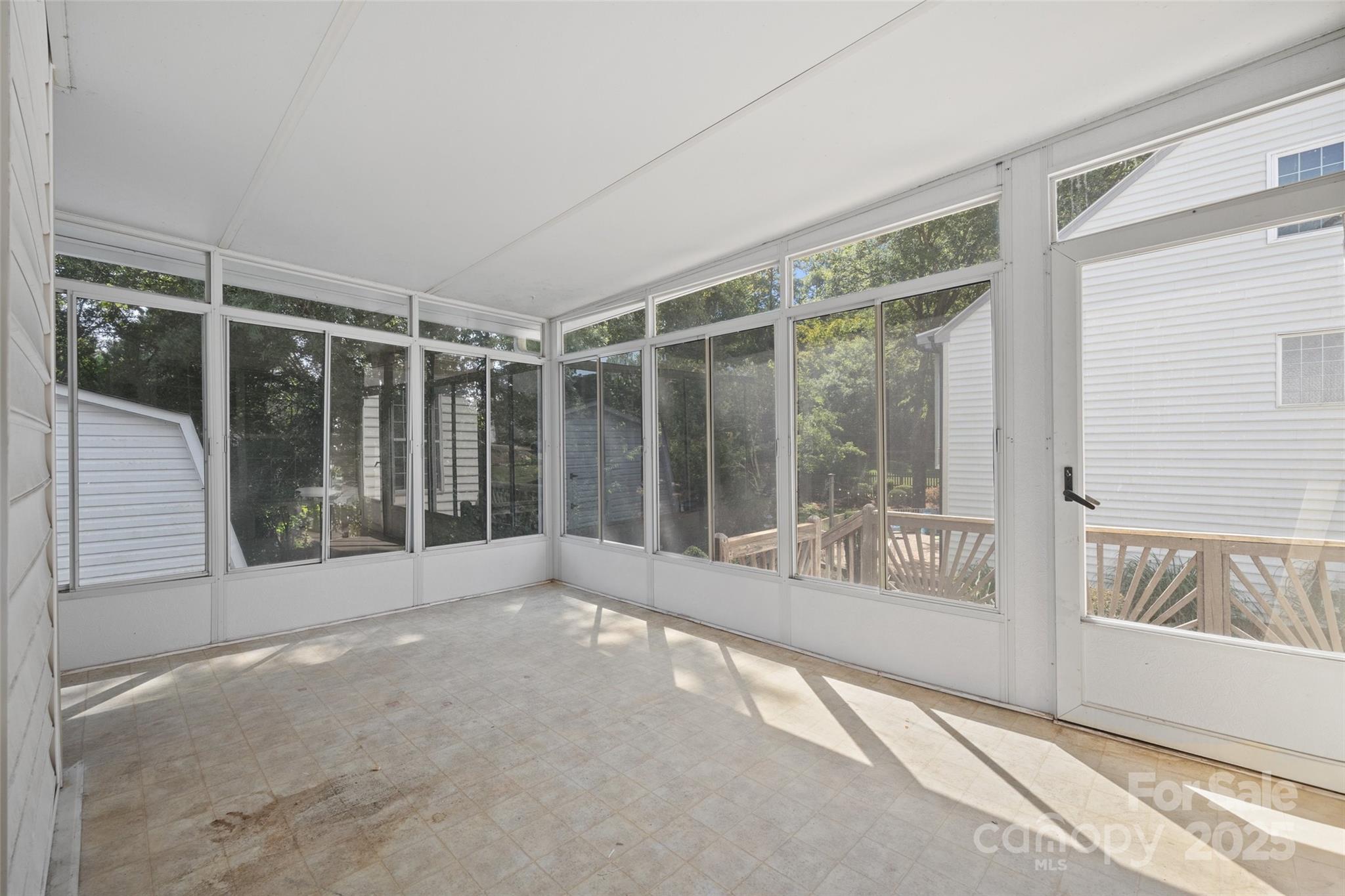 105 Lyman Oak Court Property Photo 27