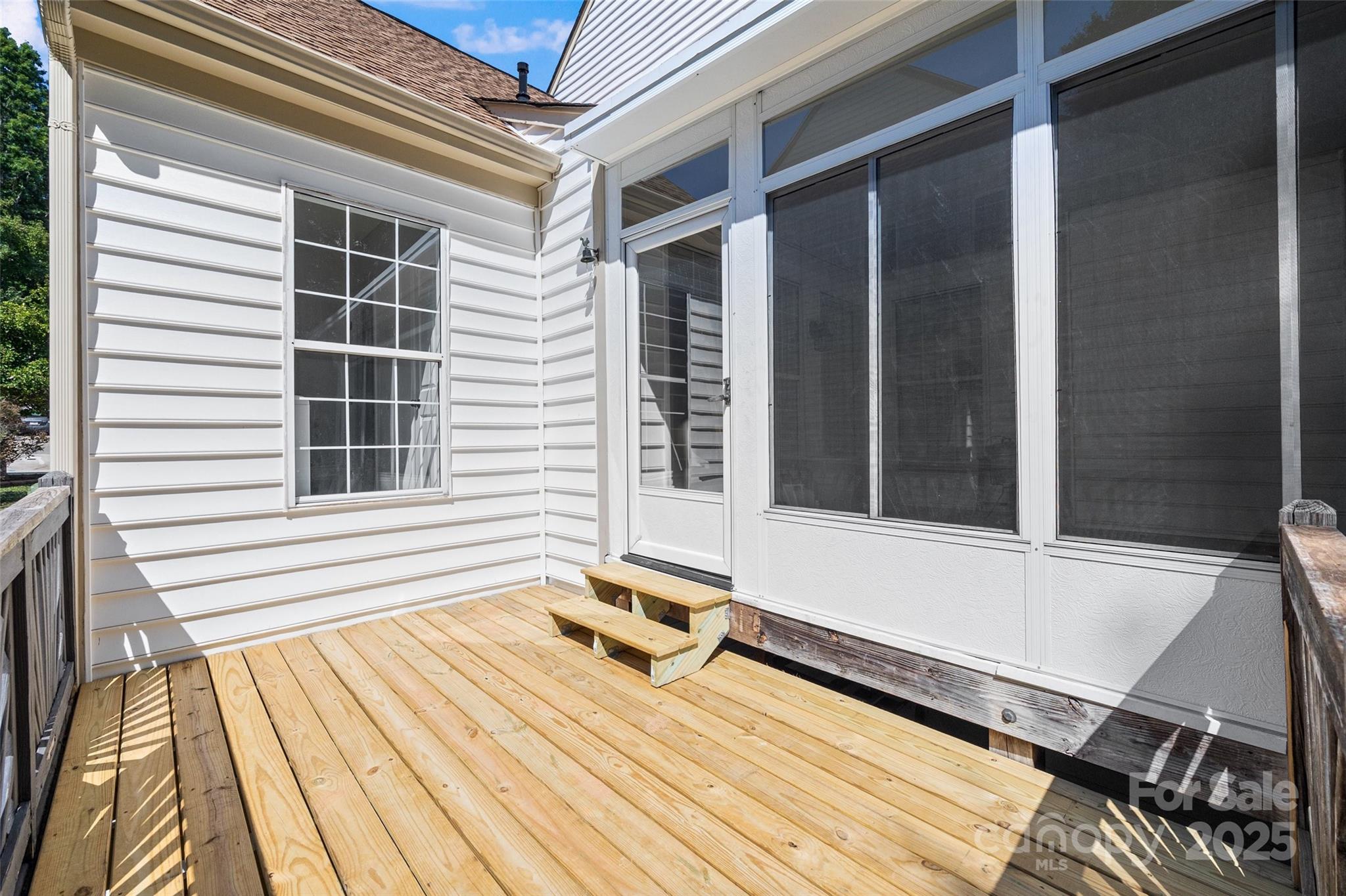 105 Lyman Oak Court Property Photo 28