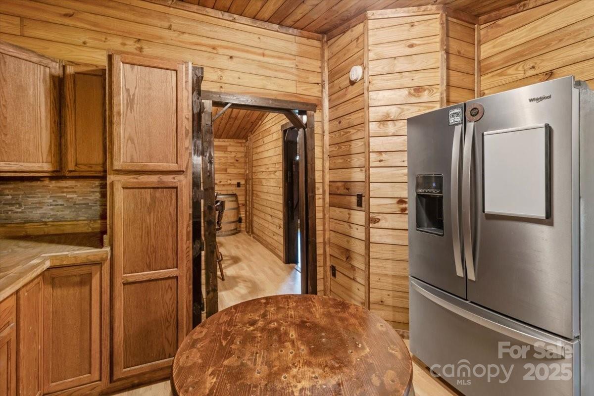 1050 Wyatt Town Road Property Photo 13