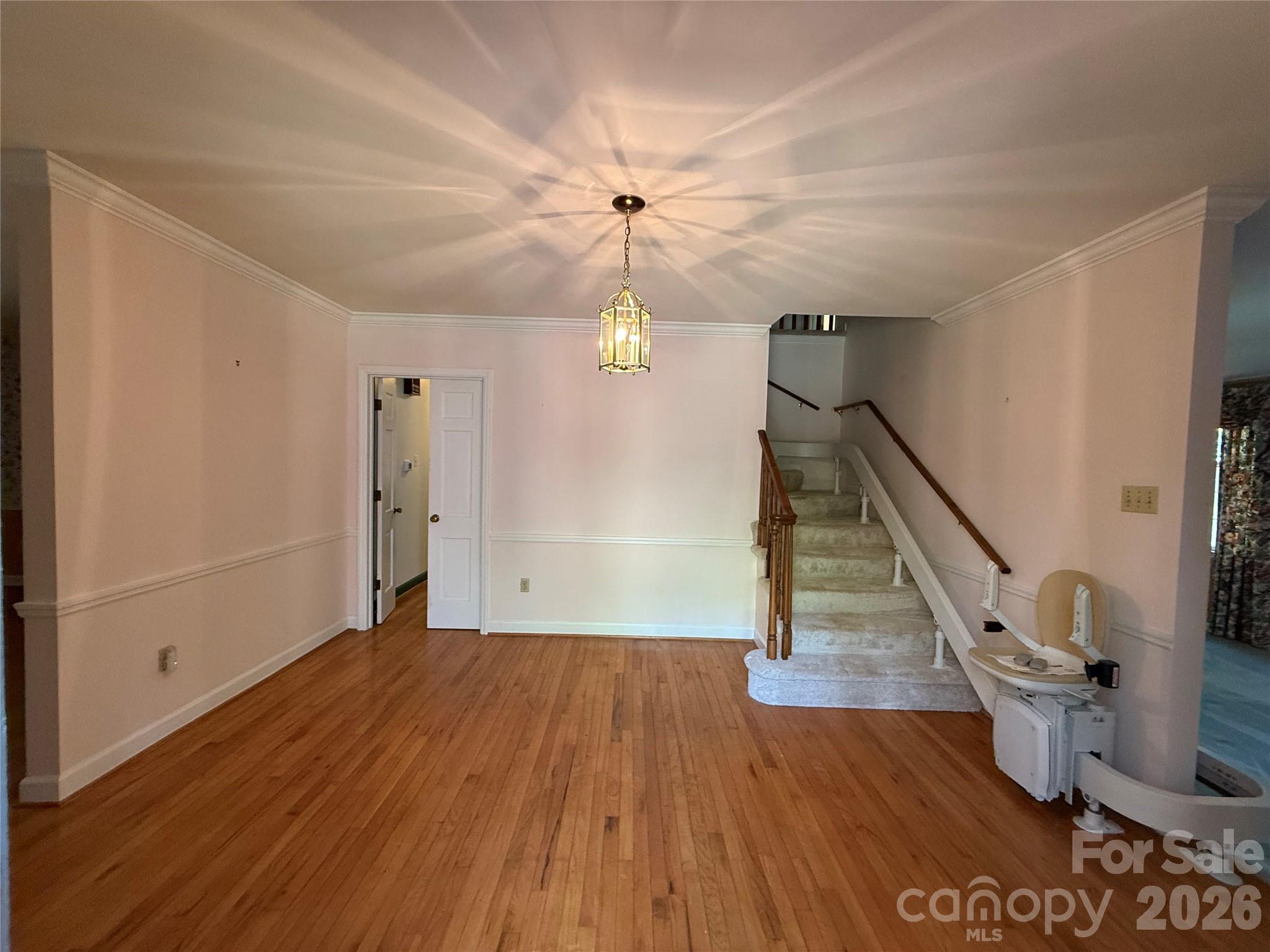 1437 Westmoreland Drive Property Photo 5