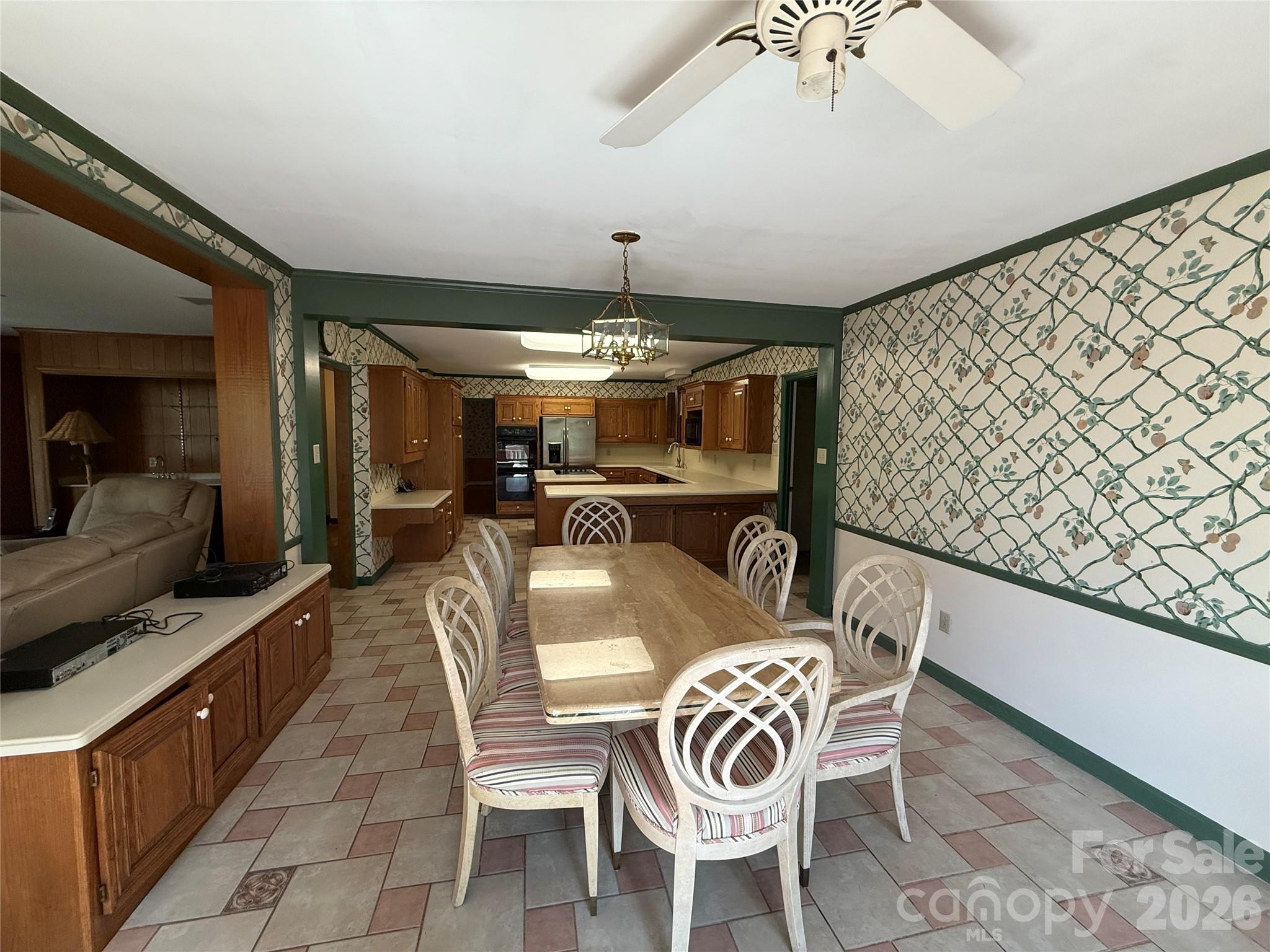 1437 Westmoreland Drive Property Photo 10