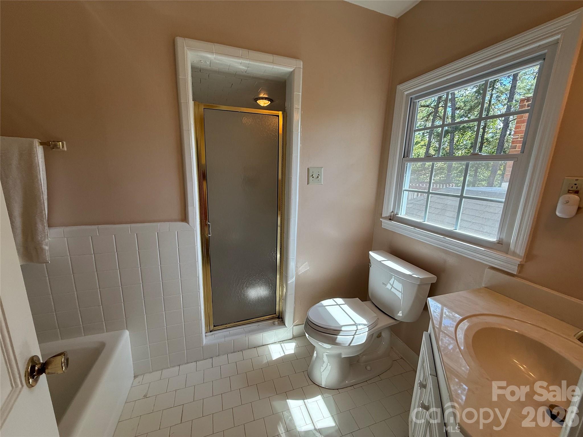 1437 Westmoreland Drive Property Photo 16
