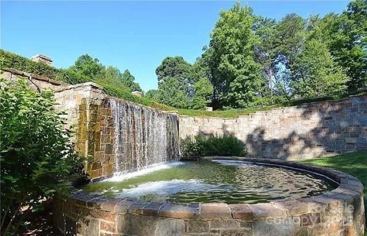 3213 Lake Pointe Drive Property Photo 5