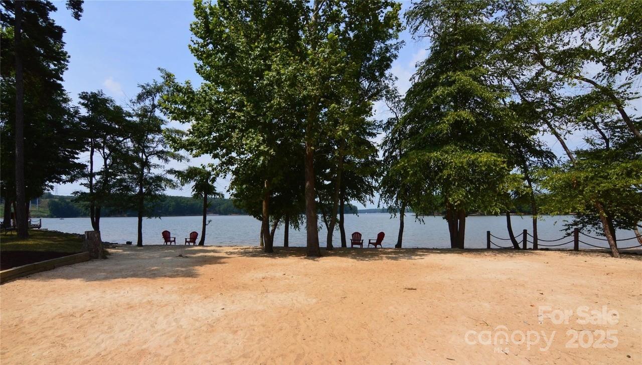 3213 Lake Pointe Drive Property Photo 8