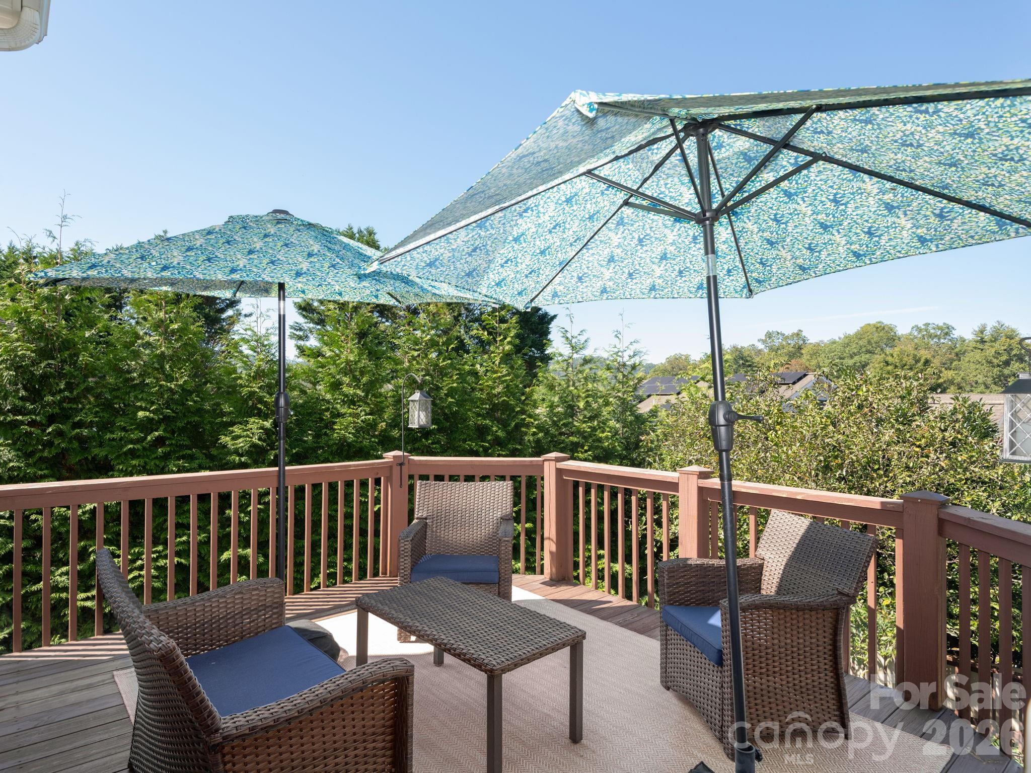 95 Driftstone Circle Property Photo 10