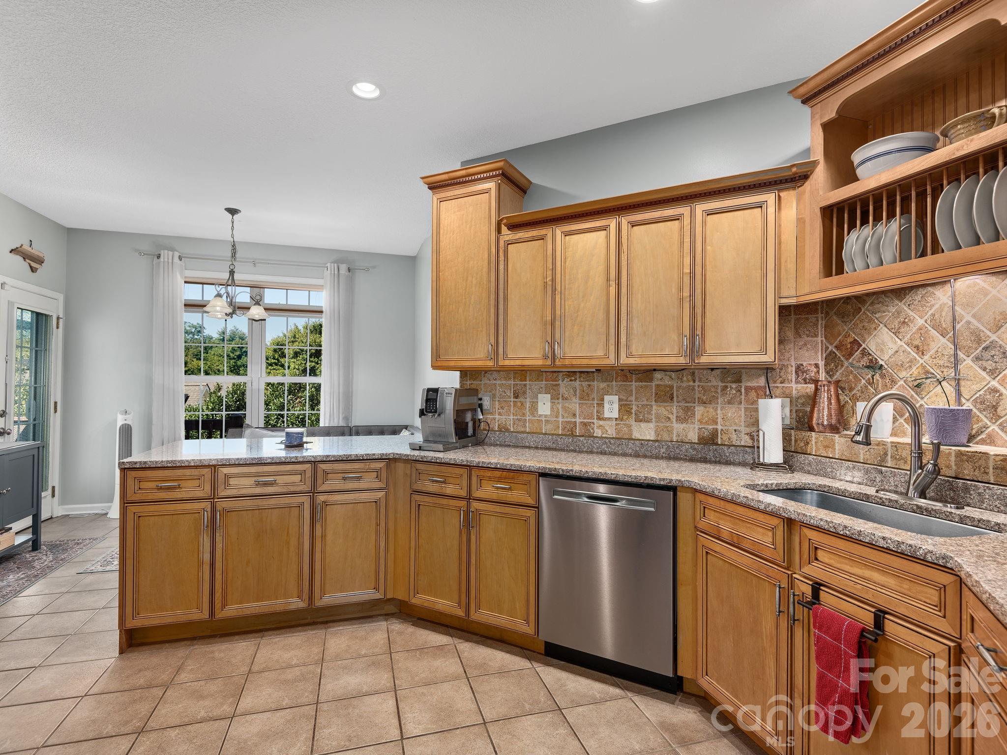 95 Driftstone Circle Property Photo 15