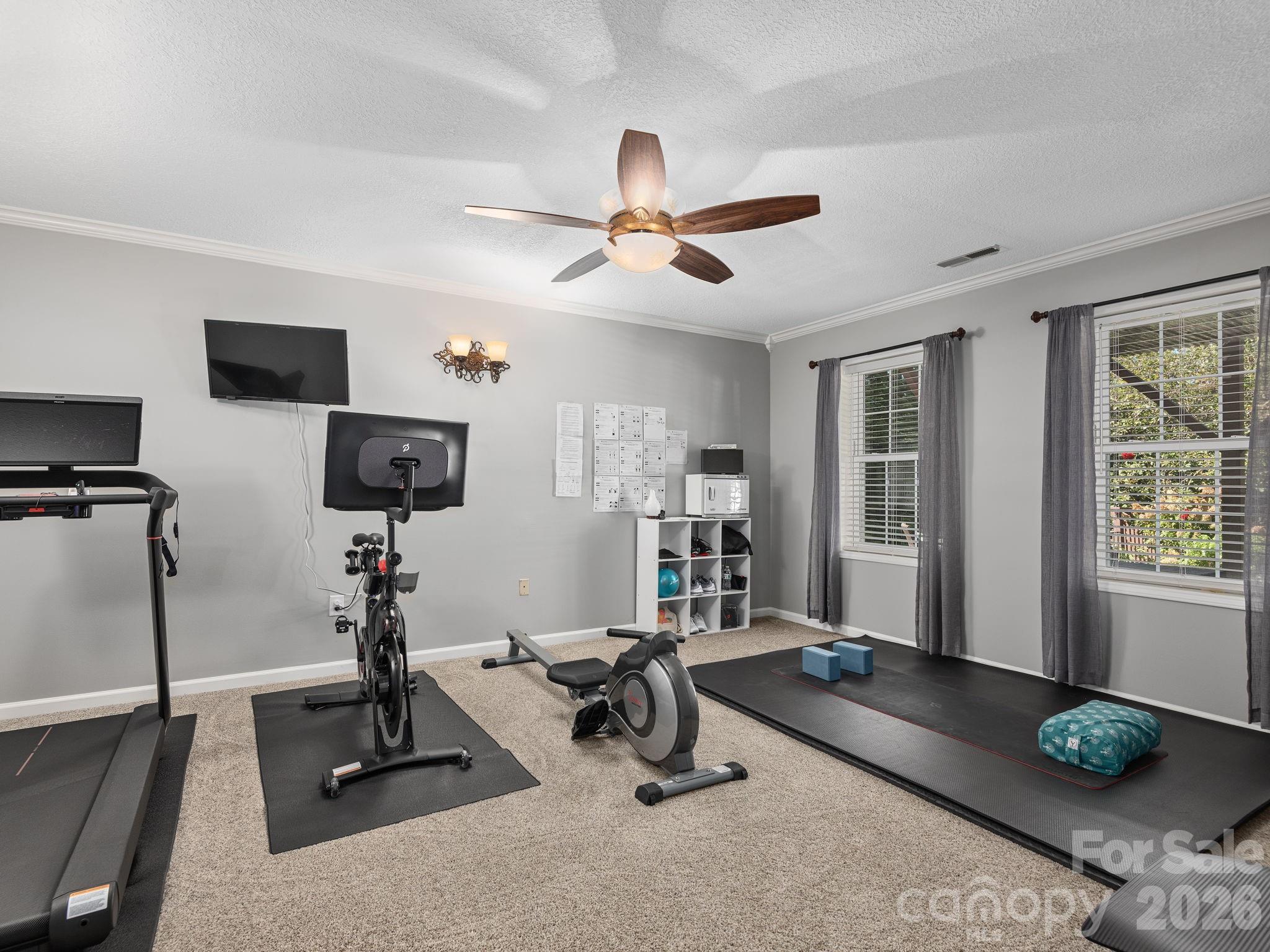95 Driftstone Circle Property Photo 33