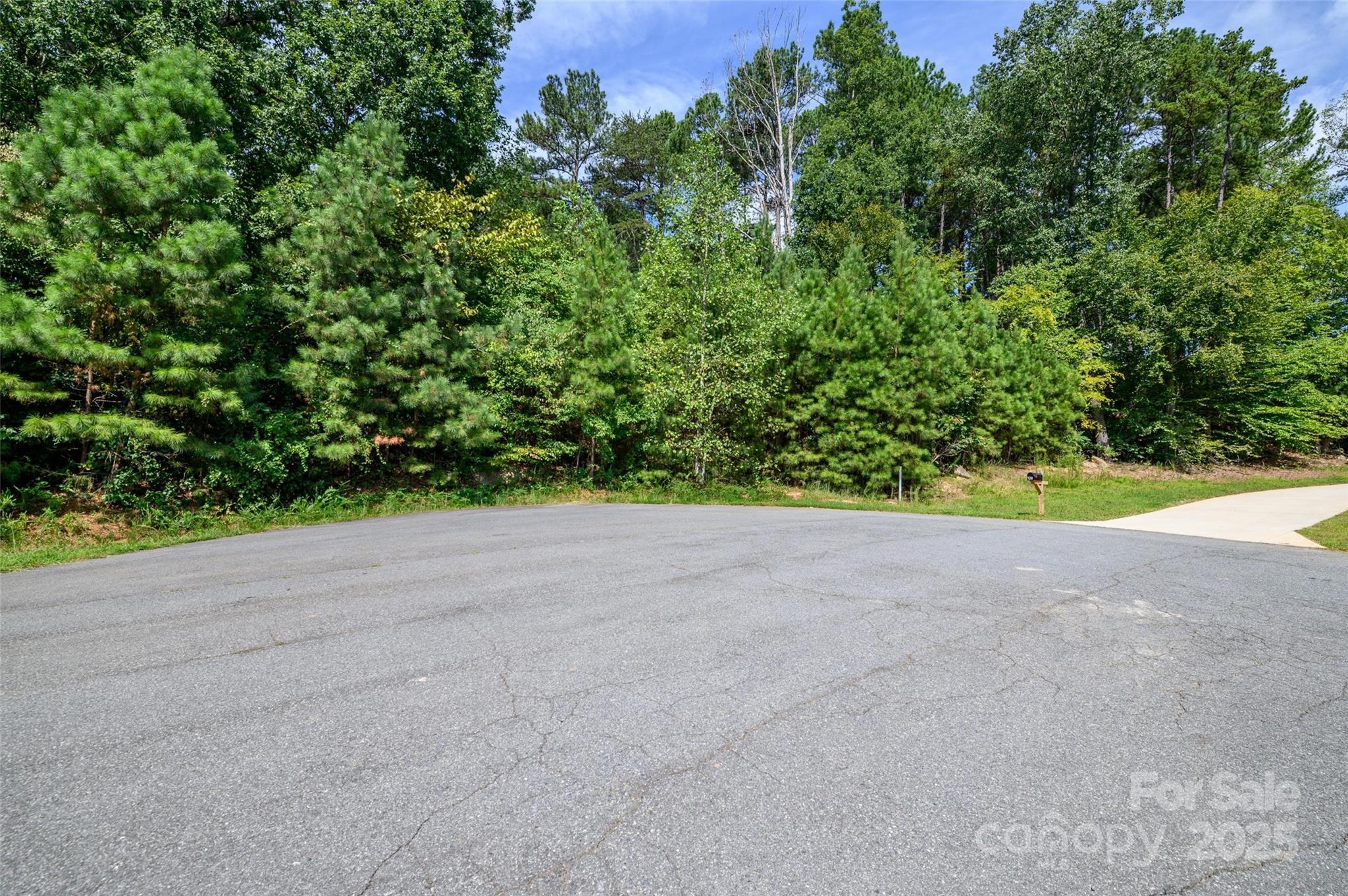 105 Quiet Trail 7 Property Photo 11