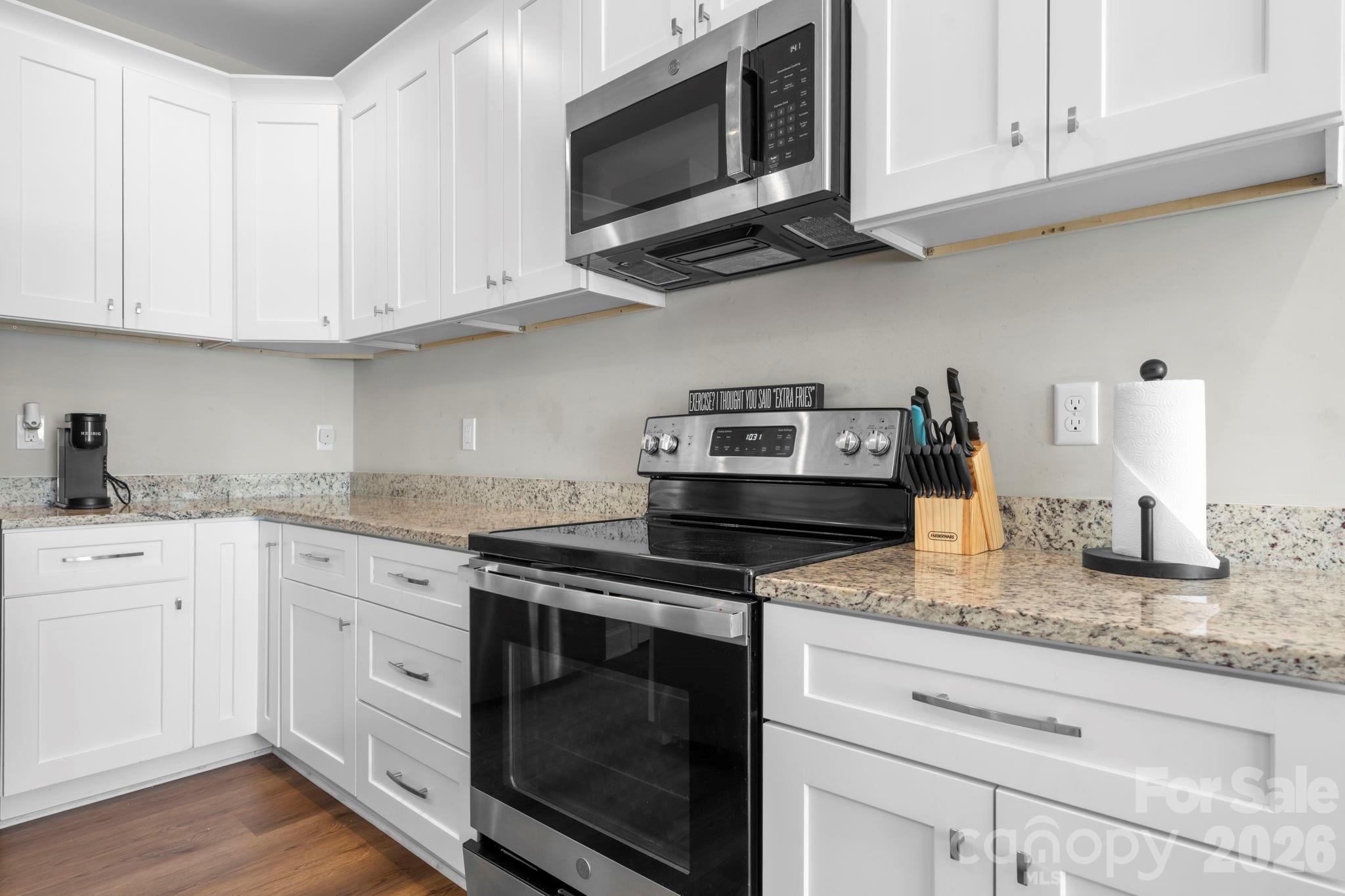 402 2nd Street Property Photo 6