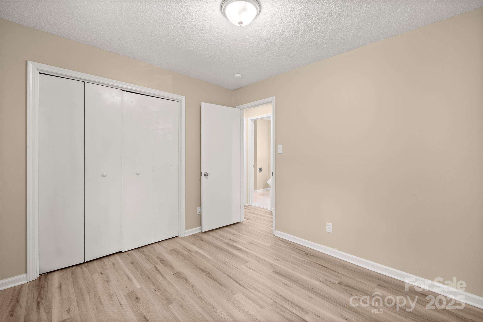 1052 Palmyra Drive Property Photo 22