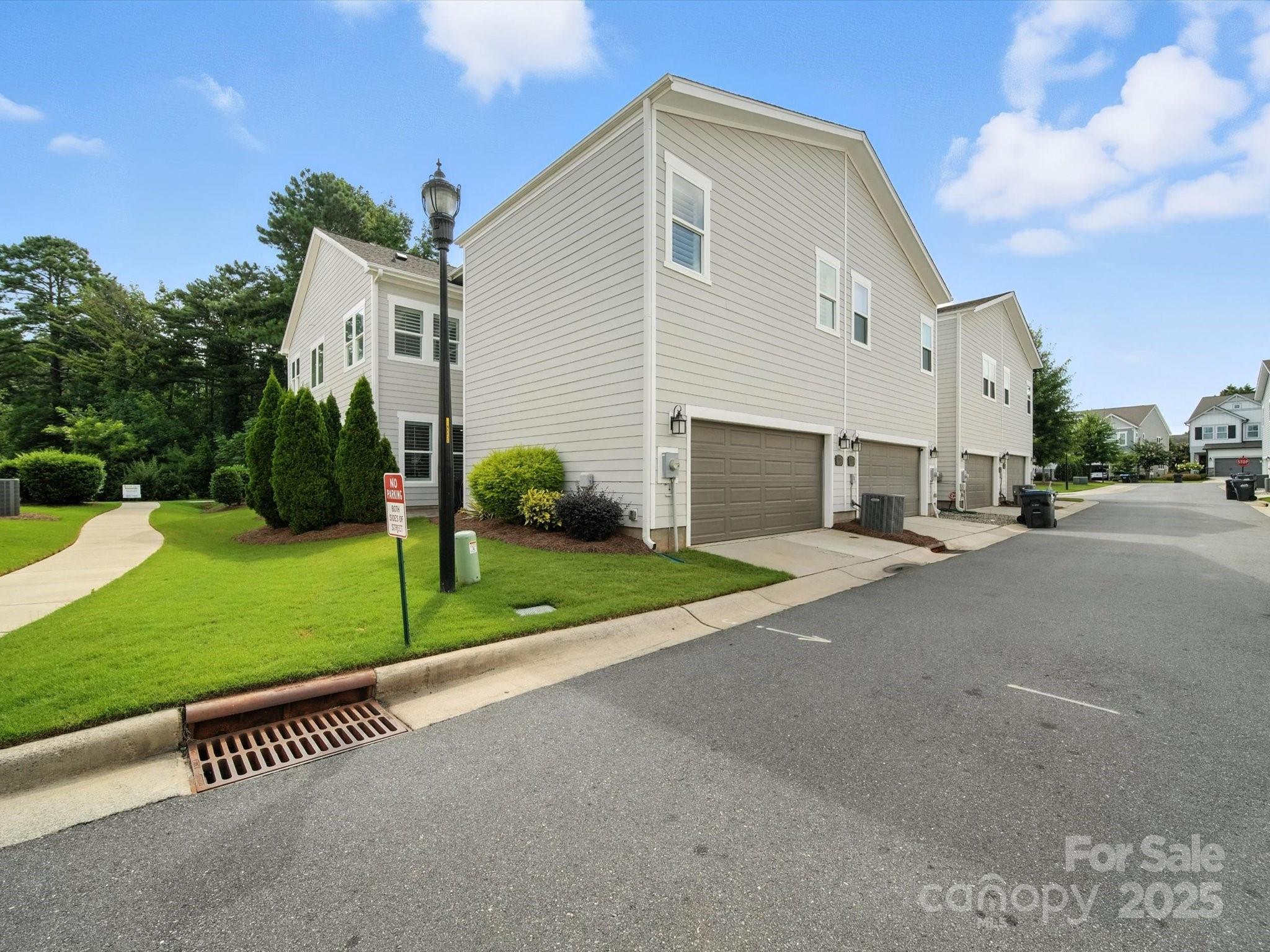 10026 Wayfair Meadow Court Property Photo 44