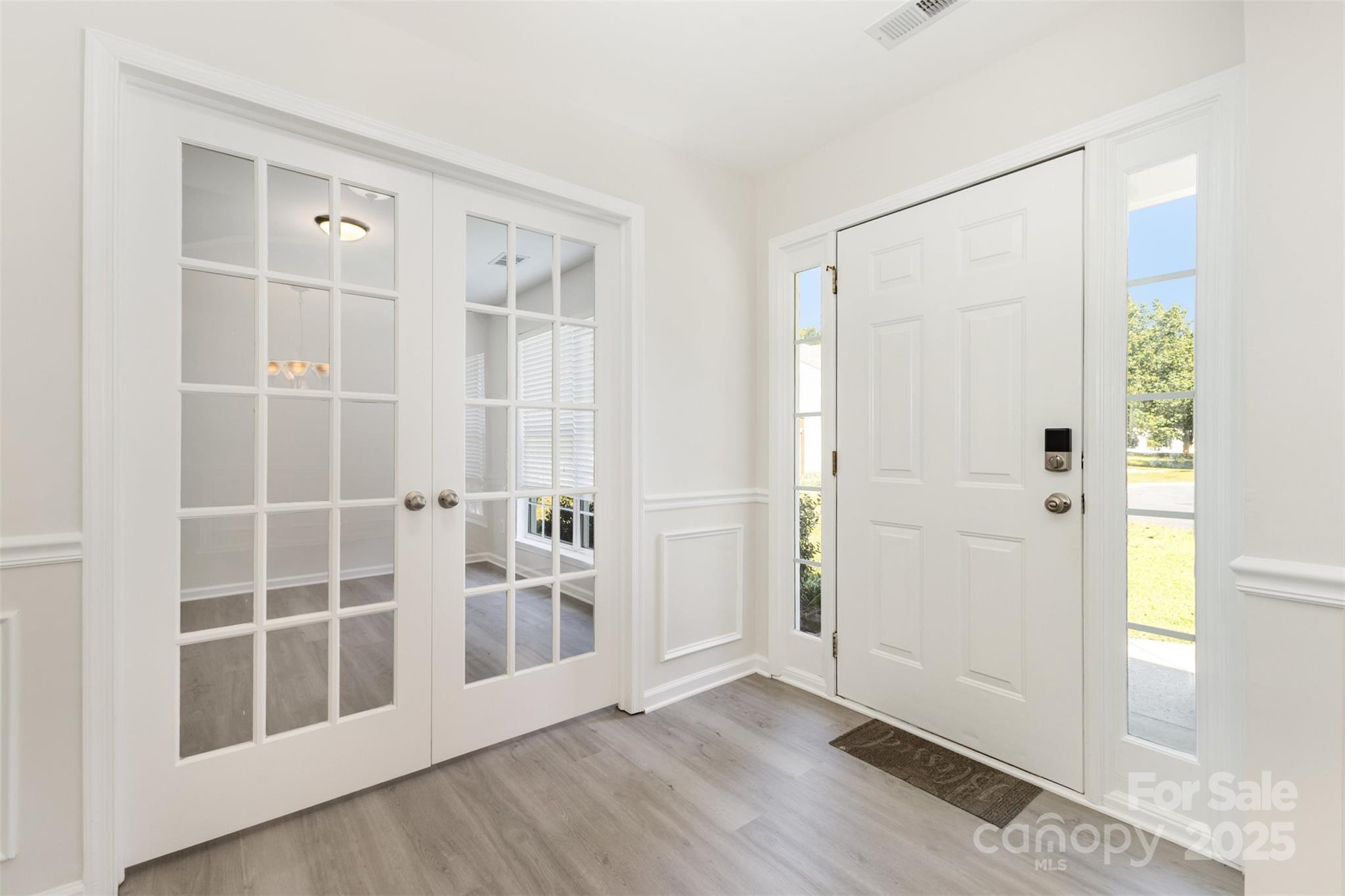 14101 Arbor Ridge Drive Property Photo 4