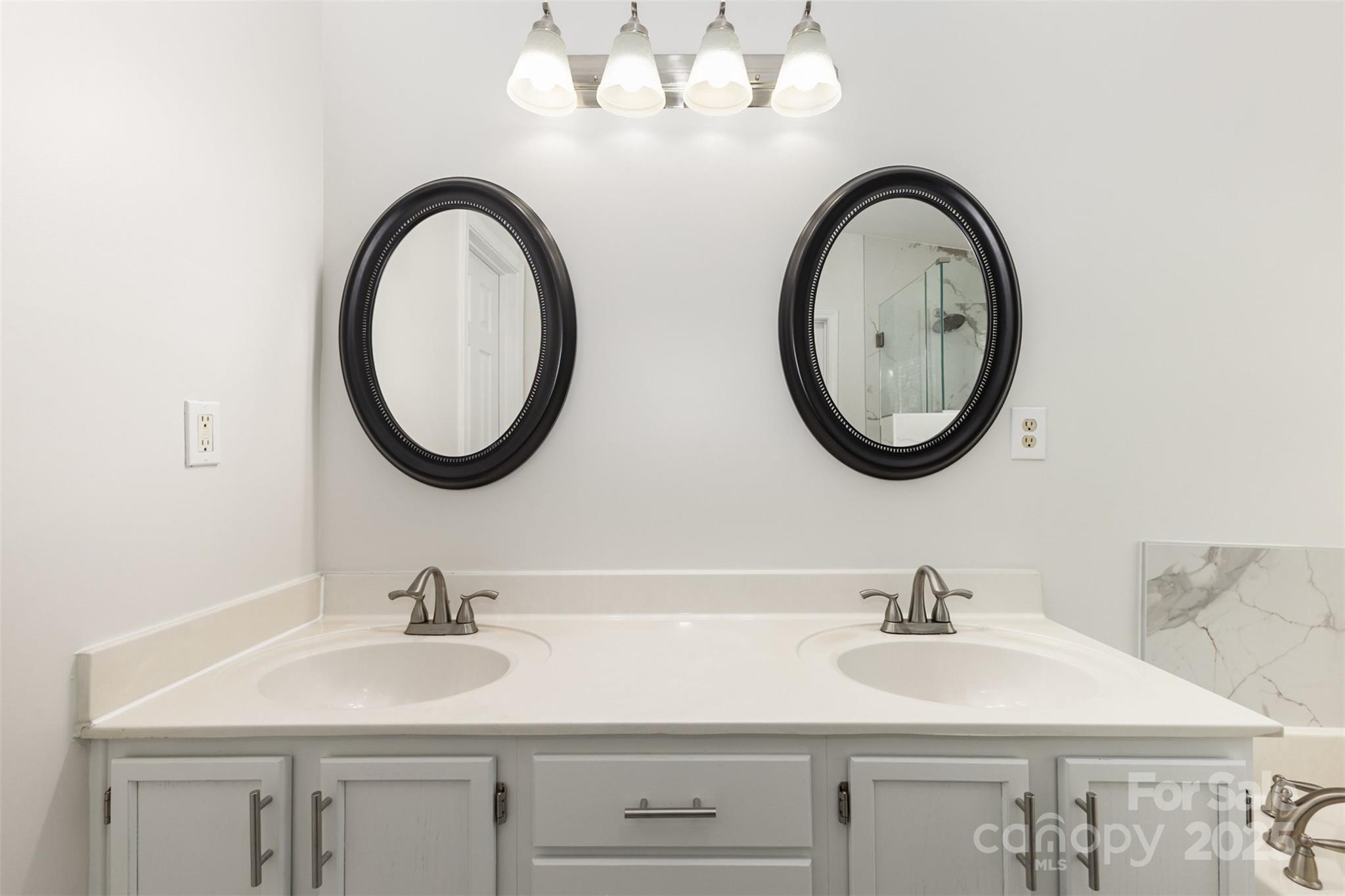 14101 Arbor Ridge Drive Property Photo 24