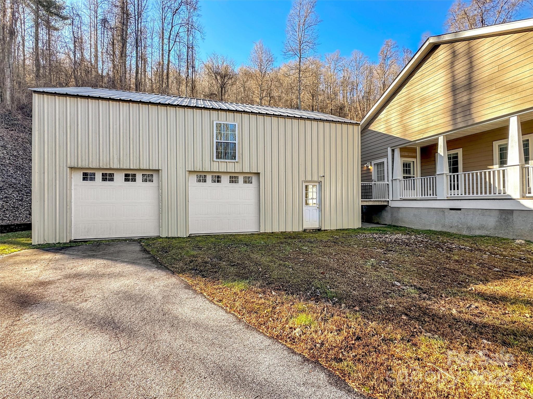 284 Cutting Edge Drive Property Photo 3