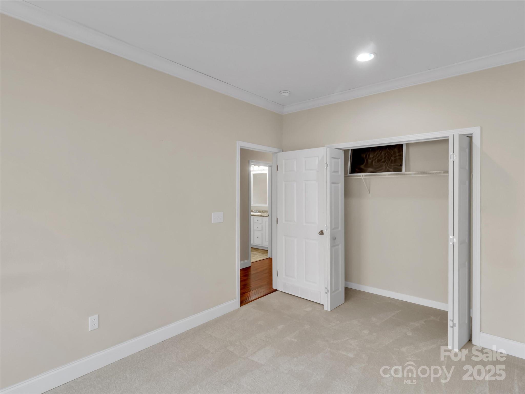 284 Cutting Edge Drive Property Photo 24