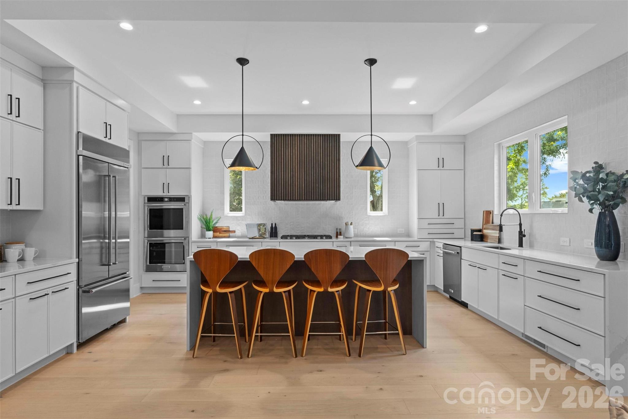 1613 Umstead Street Property Photo 4