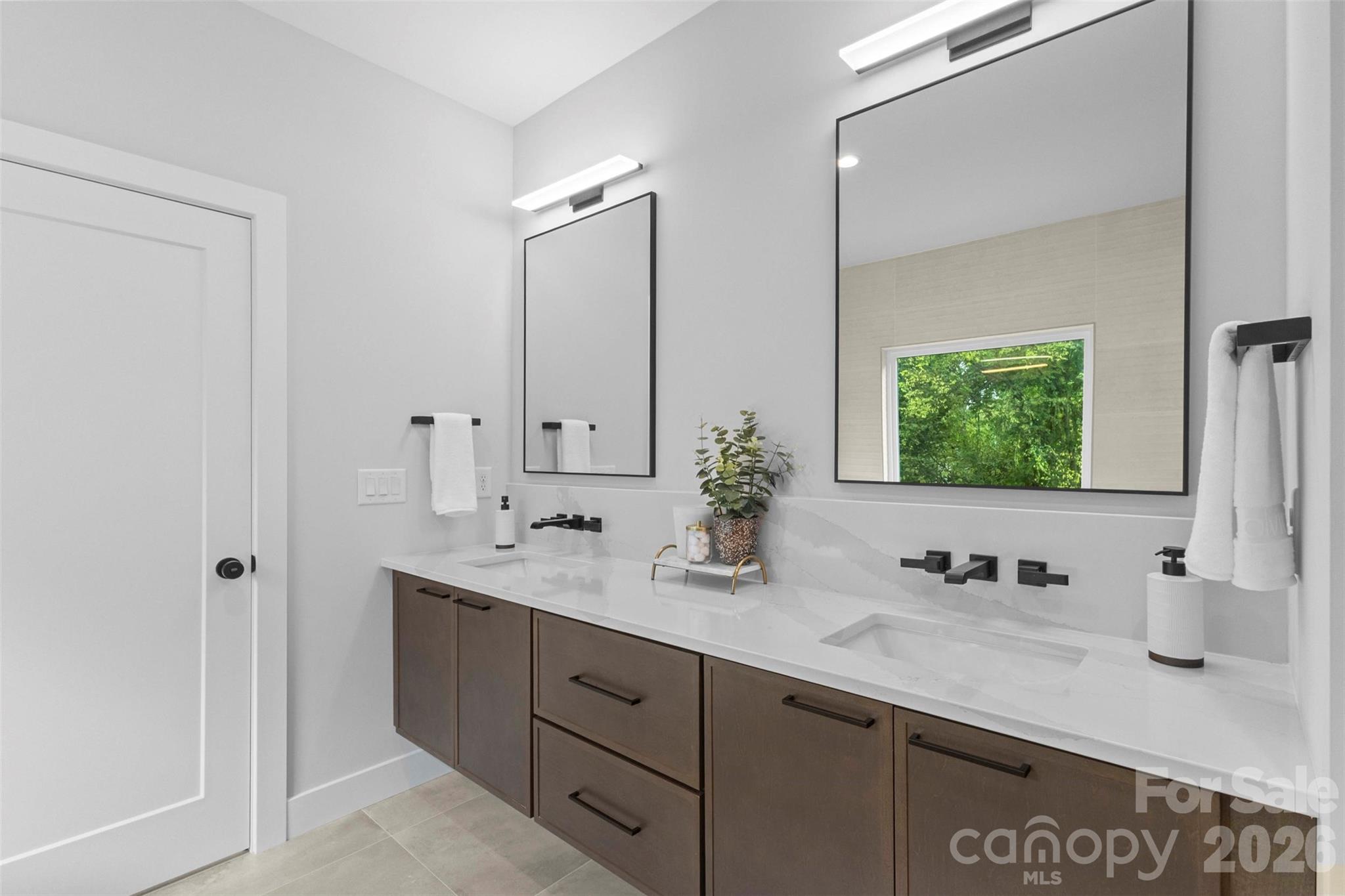 1613 Umstead Street Property Photo 14