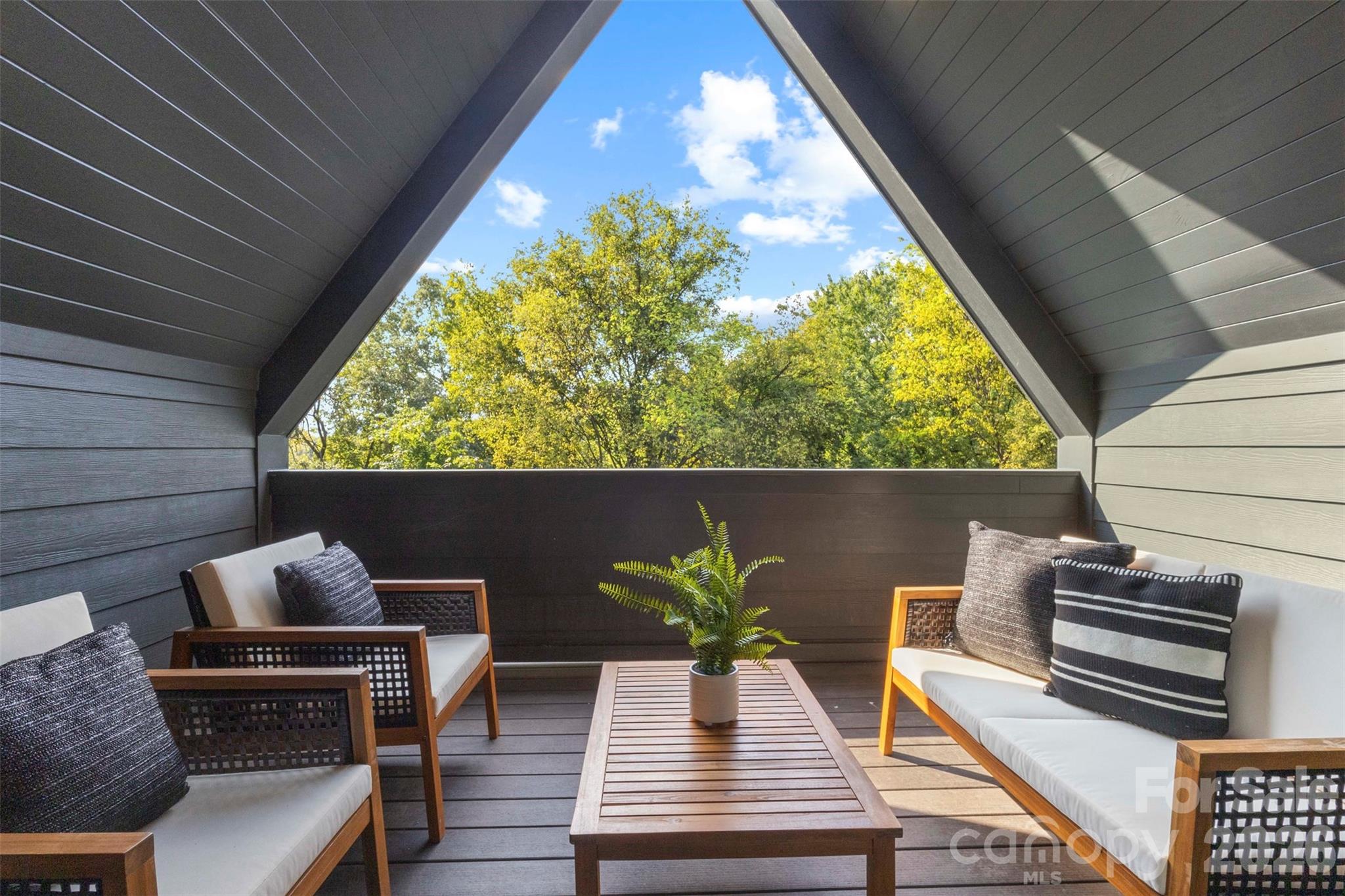 1613 Umstead Street Property Photo 23