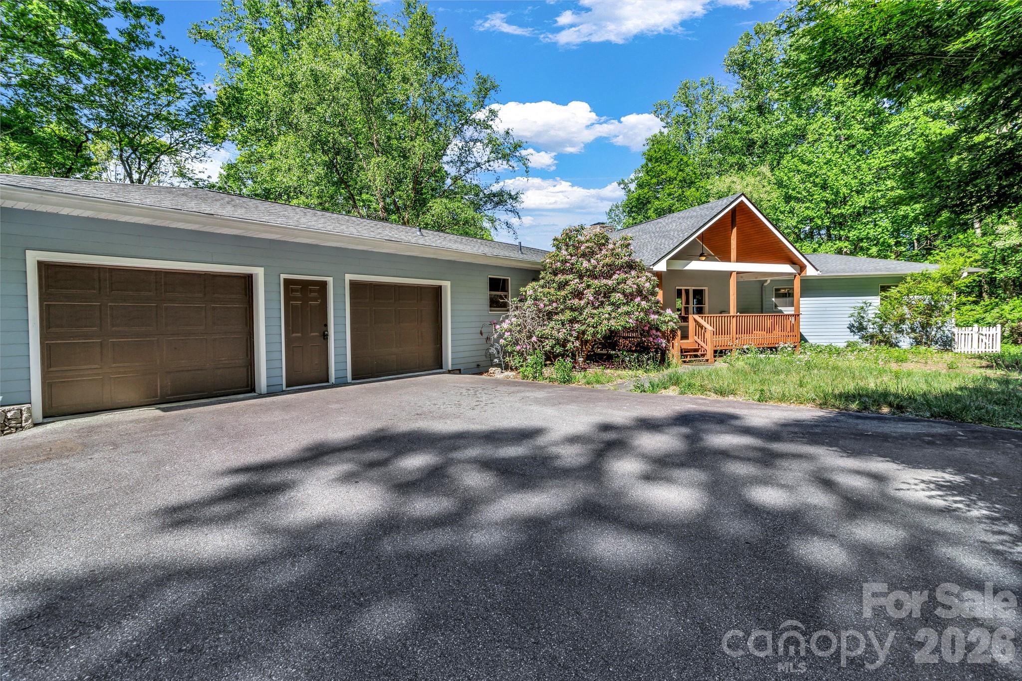 125 Winding Ridge Road Property Photo 1