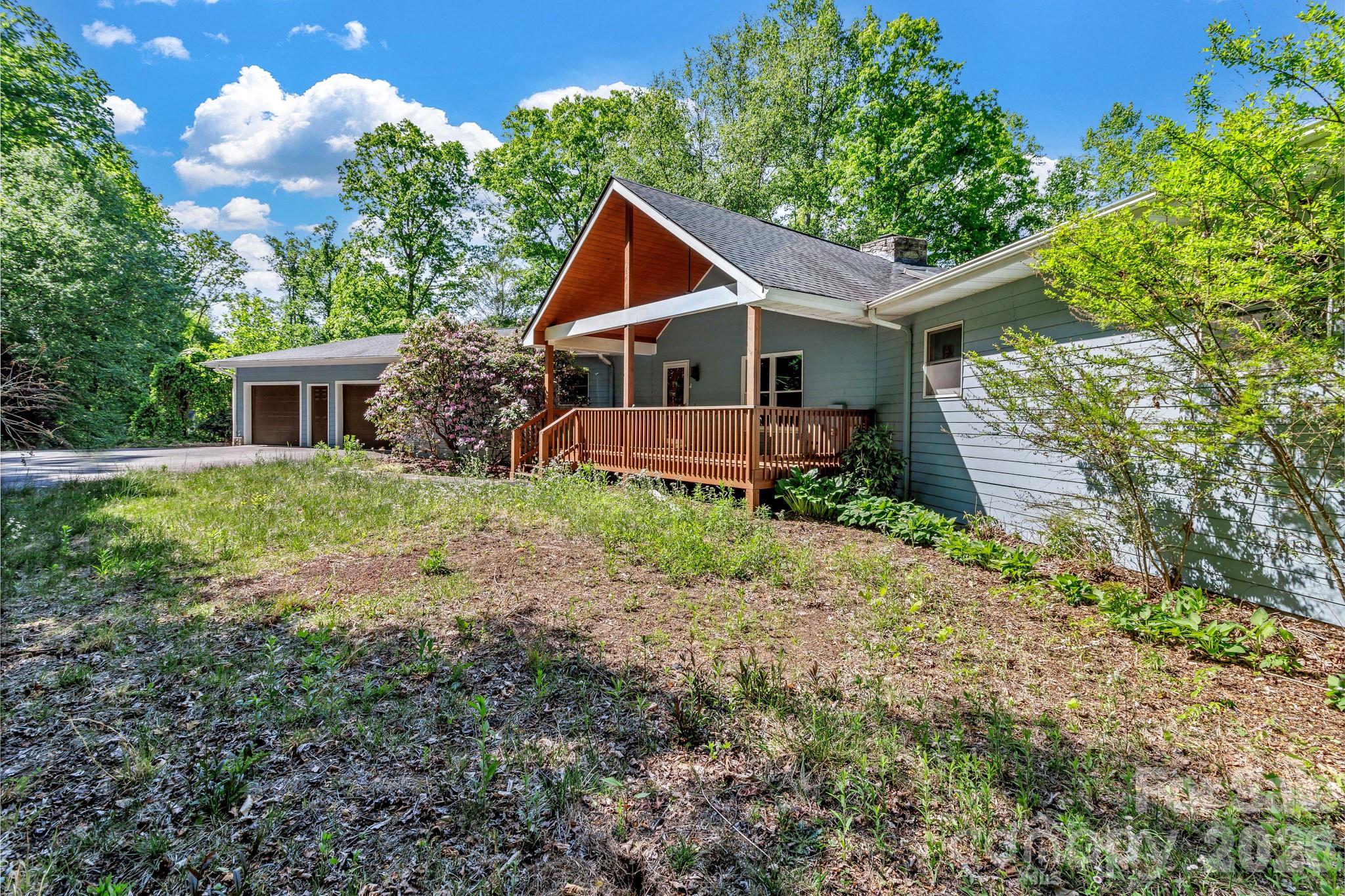 125 Winding Ridge Road Property Photo 2