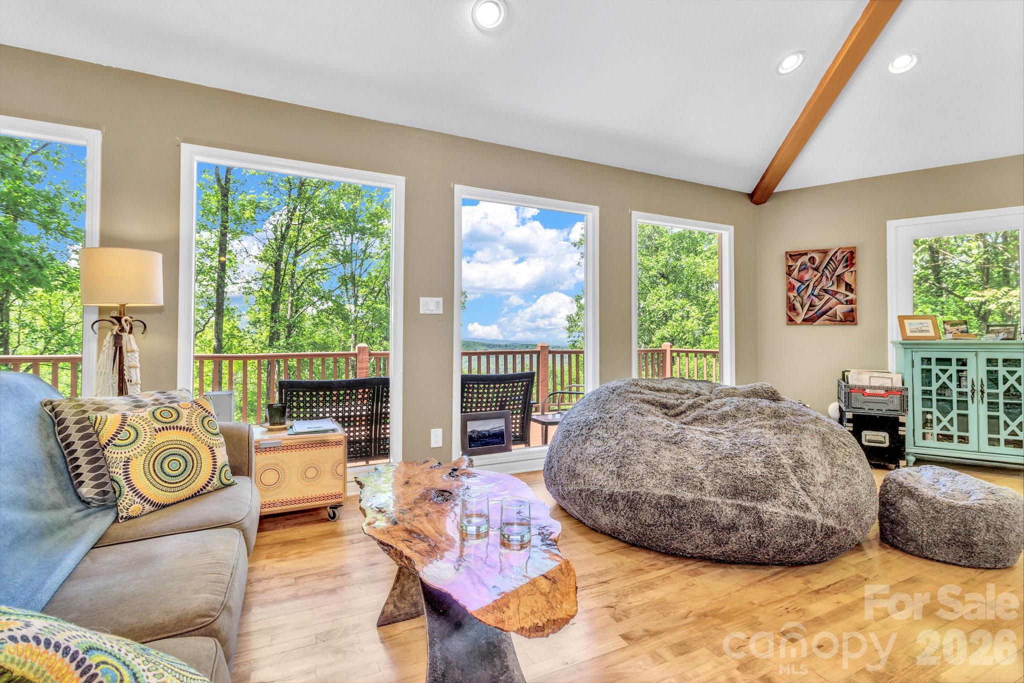 125 Winding Ridge Road Property Photo 6