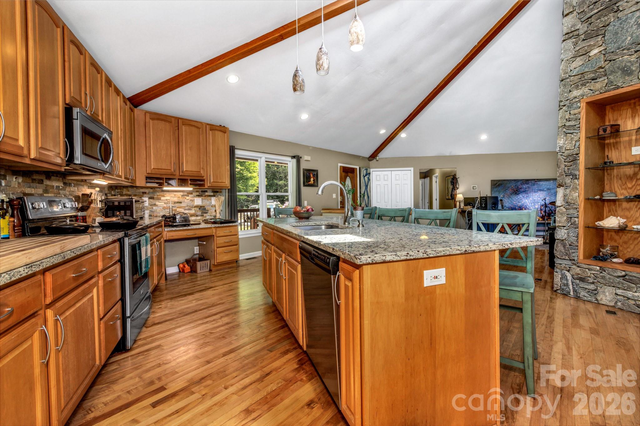 125 Winding Ridge Road Property Photo 9
