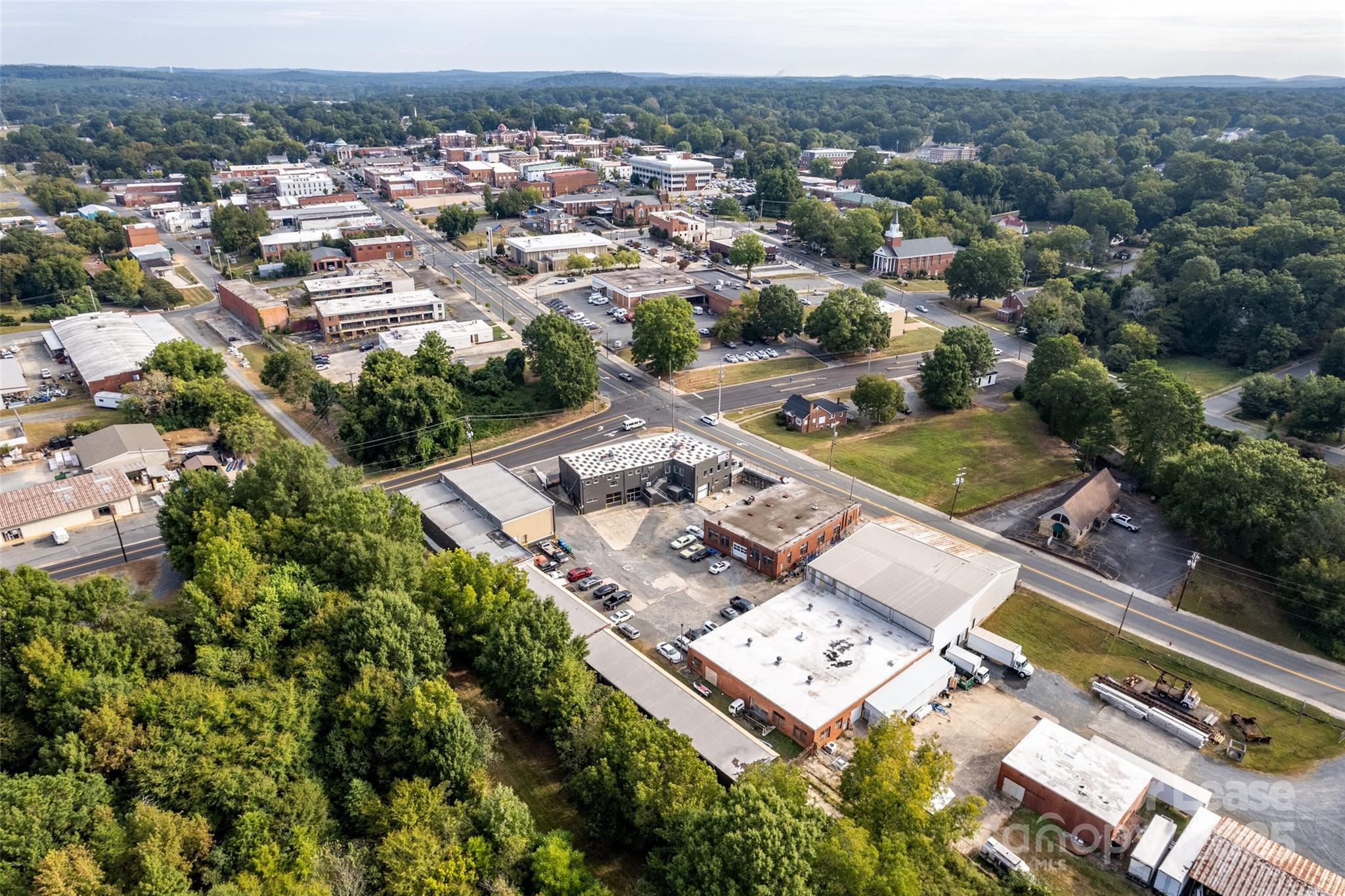 203 Old Charlotte Road Property Photo 3